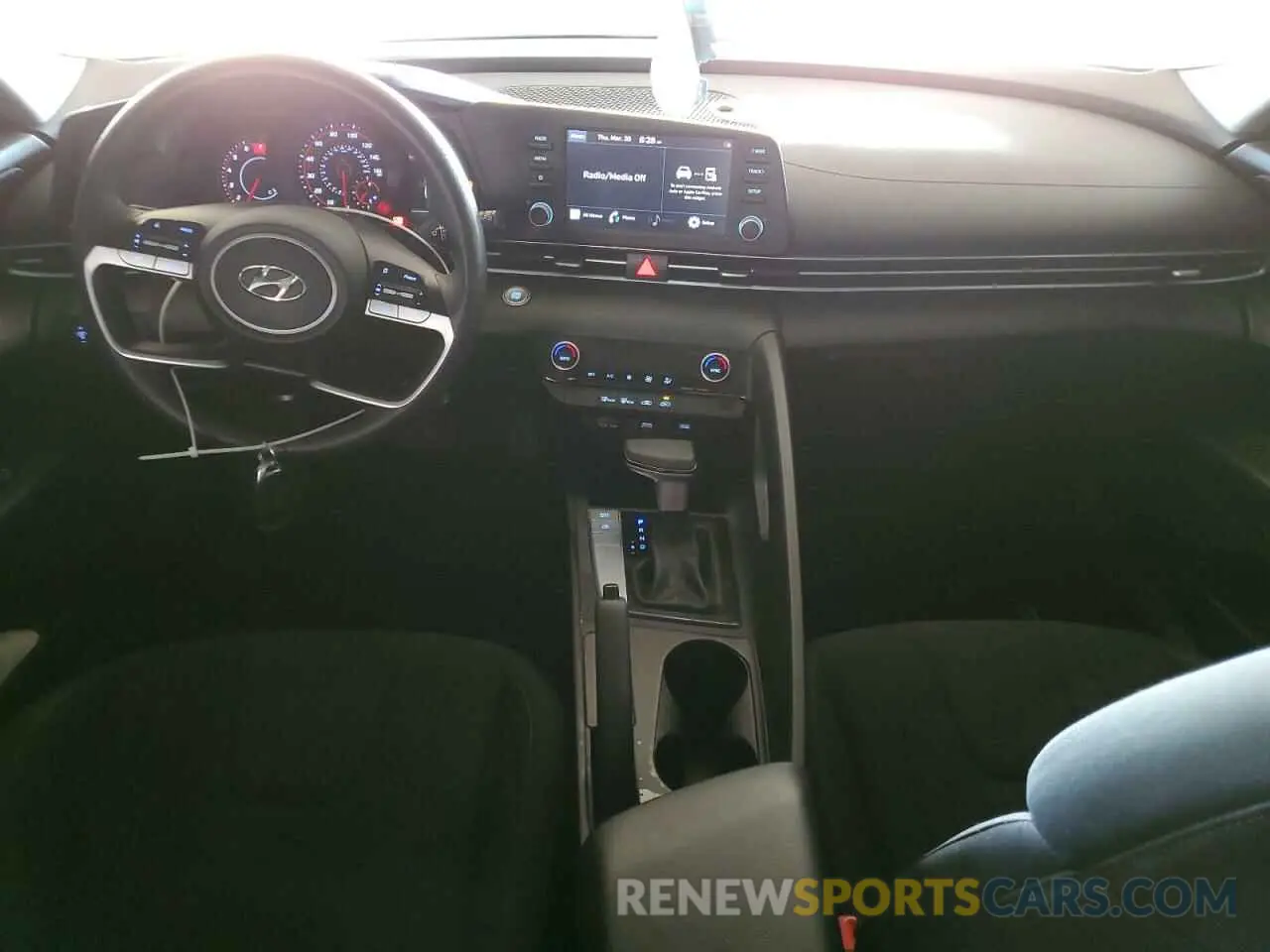 8 Photograph of a damaged car KMHLM4AG4NU240863 HYUNDAI ELANTRA 2022