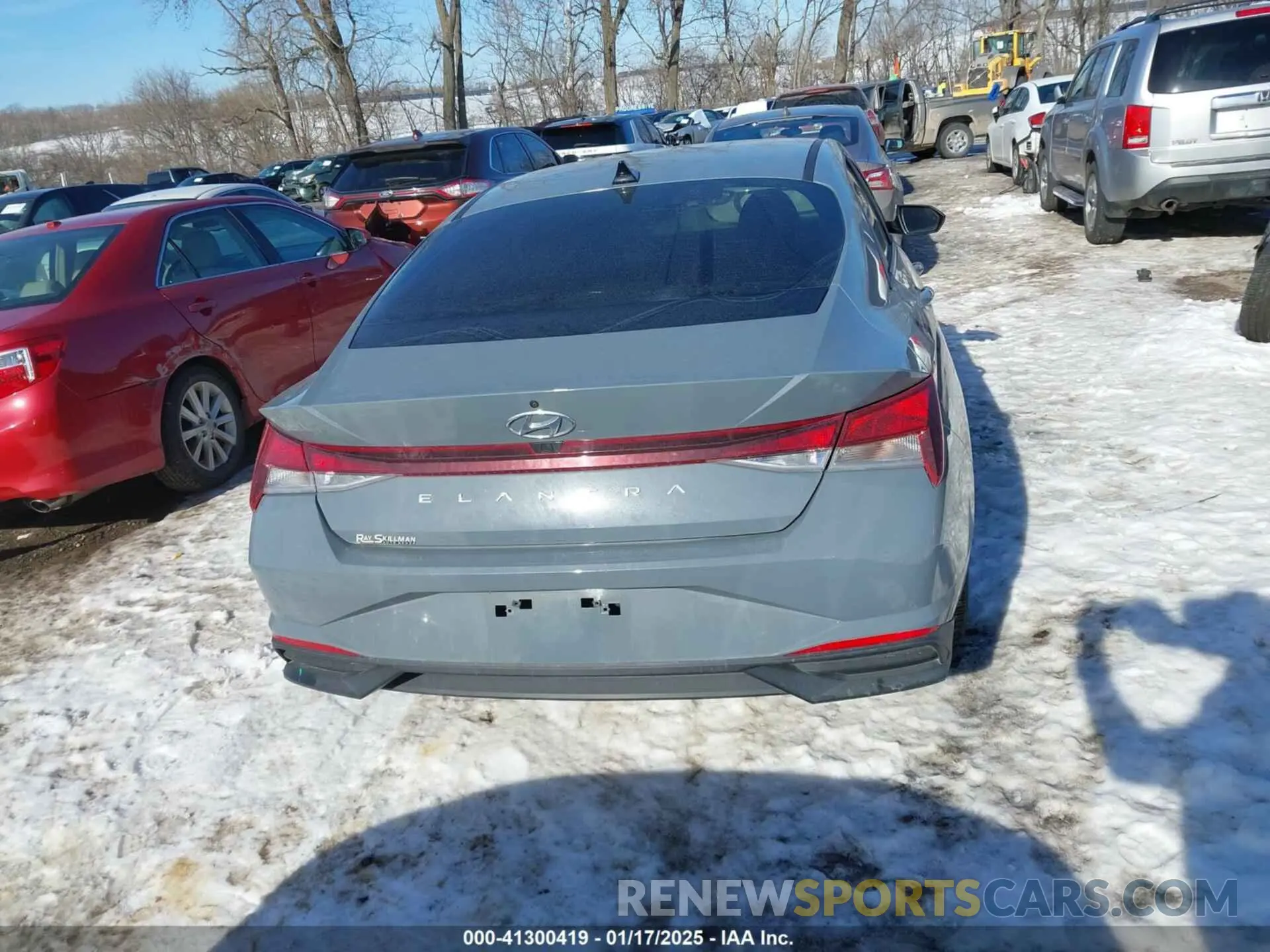 16 Photograph of a damaged car KMHLM4AG4NU245285 HYUNDAI ELANTRA 2022