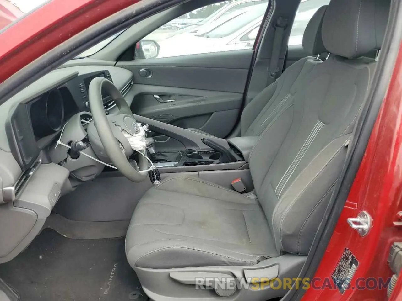 7 Photograph of a damaged car KMHLM4AG4NU282109 HYUNDAI ELANTRA 2022