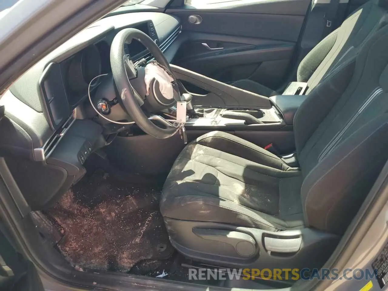 7 Photograph of a damaged car KMHLM4AG4NU305405 HYUNDAI ELANTRA 2022