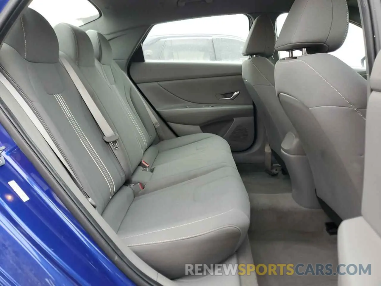 10 Photograph of a damaged car KMHLM4AG4NU321006 HYUNDAI ELANTRA 2022