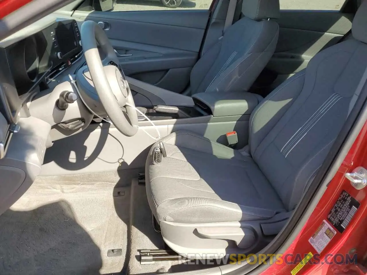 7 Photograph of a damaged car KMHLM4AG4NU360419 HYUNDAI ELANTRA 2022
