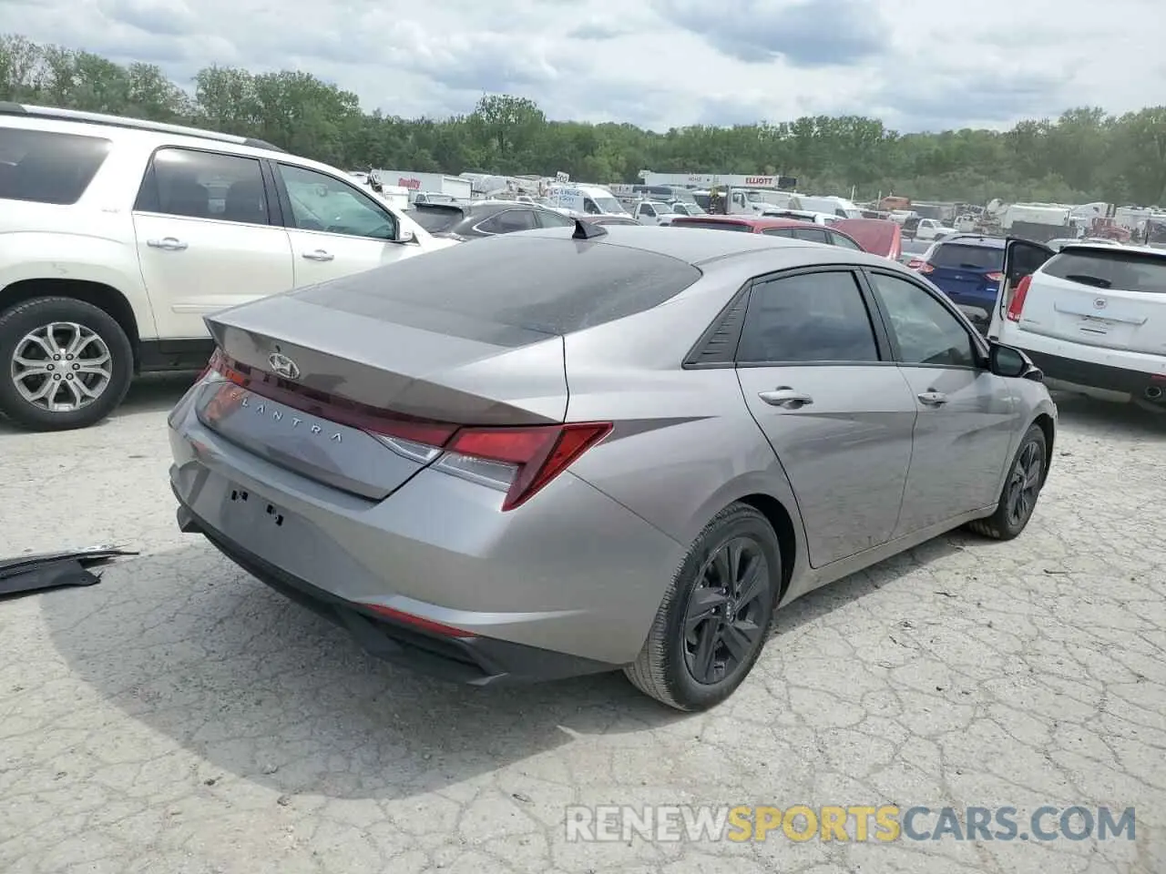 3 Photograph of a damaged car KMHLM4AG5NU266503 HYUNDAI ELANTRA 2022