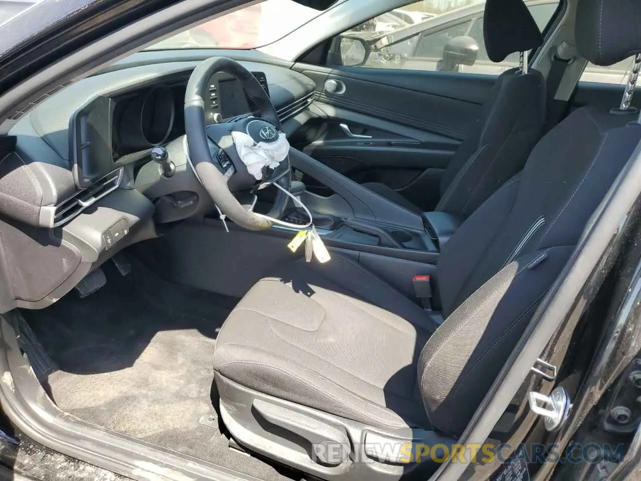 7 Photograph of a damaged car KMHLM4AG5NU286590 HYUNDAI ELANTRA 2022