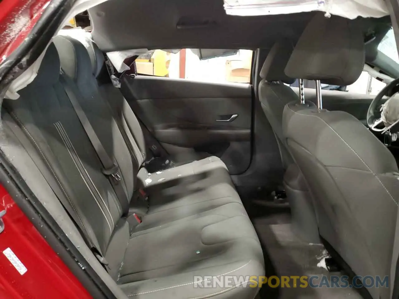 10 Photograph of a damaged car KMHLM4AG5NU350241 HYUNDAI ELANTRA 2022