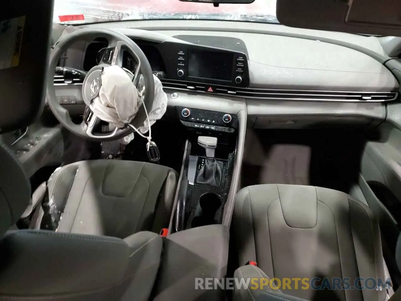 8 Photograph of a damaged car KMHLM4AG5NU350241 HYUNDAI ELANTRA 2022