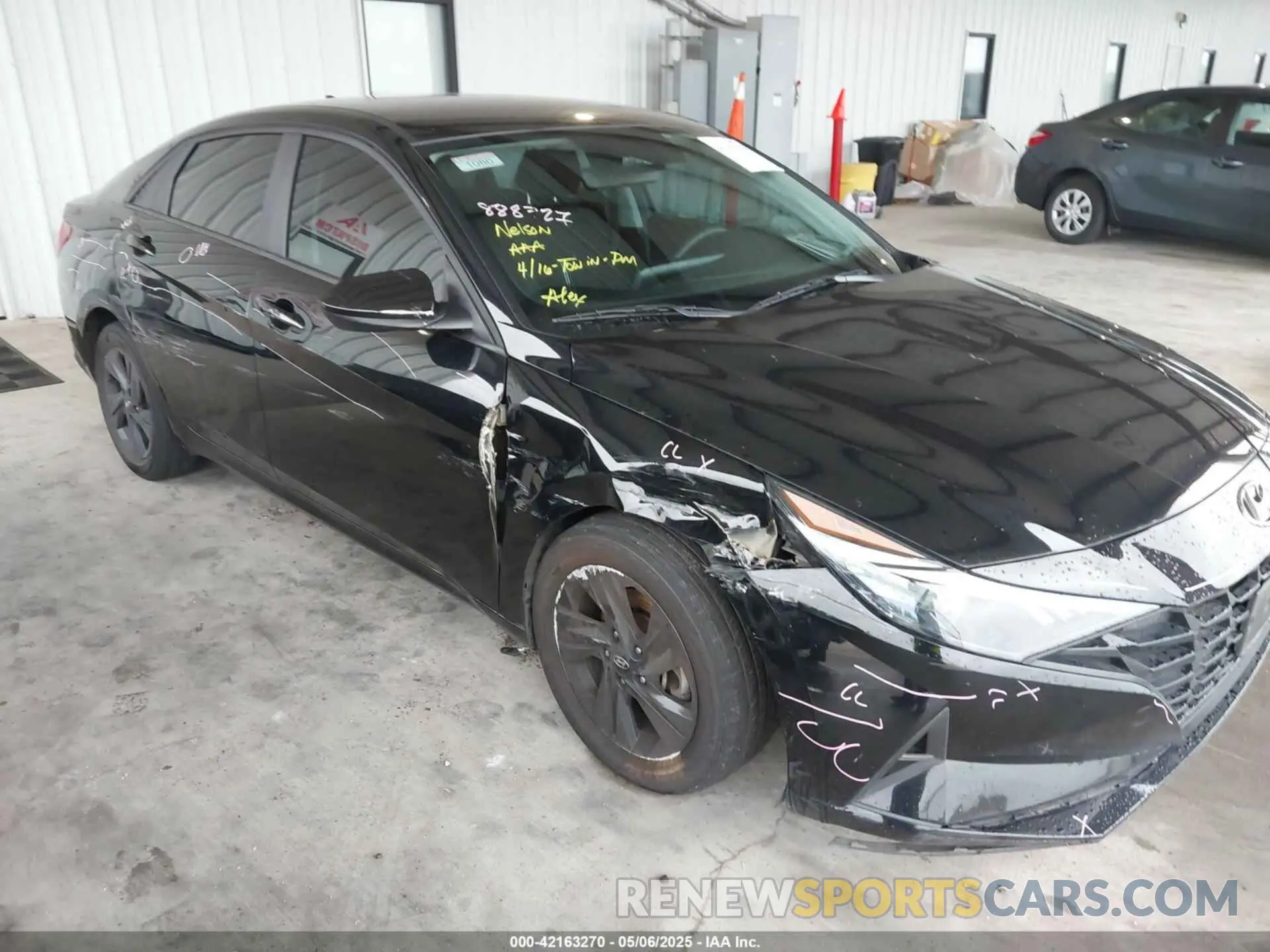 6 Photograph of a damaged car KMHLM4AG5NU353950 HYUNDAI ELANTRA 2022