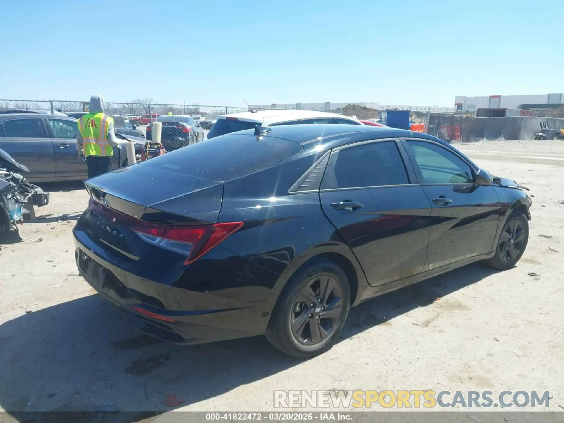 4 Photograph of a damaged car KMHLM4AG6NU224633 HYUNDAI ELANTRA 2022