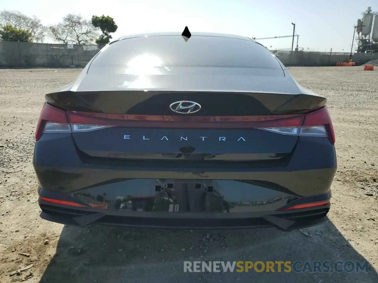 6 Photograph of a damaged car KMHLM4AG6NU357165 HYUNDAI ELANTRA 2022