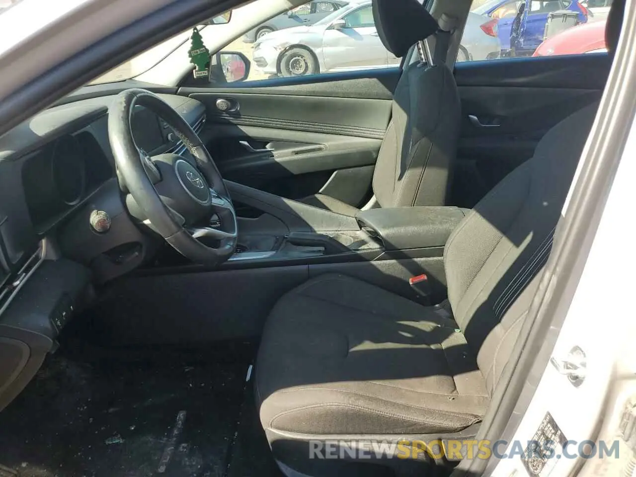 7 Photograph of a damaged car KMHLM4AG6NU362706 HYUNDAI ELANTRA 2022