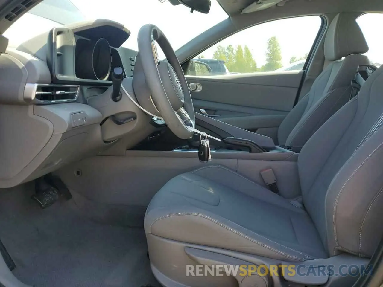 7 Photograph of a damaged car KMHLM4AG7NU243840 HYUNDAI ELANTRA 2022