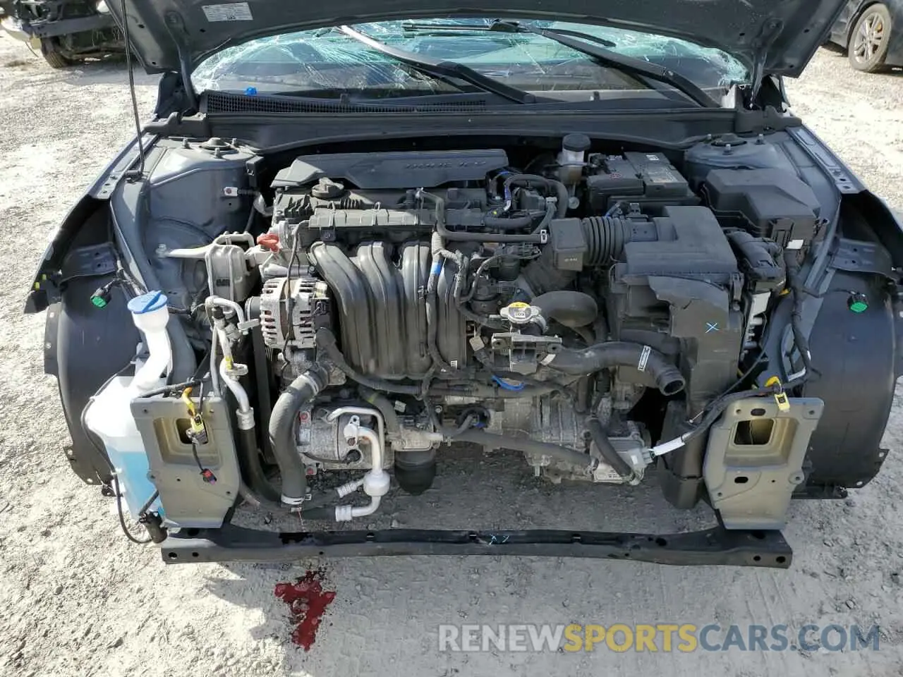 11 Photograph of a damaged car KMHLM4AG7NU256264 HYUNDAI ELANTRA 2022