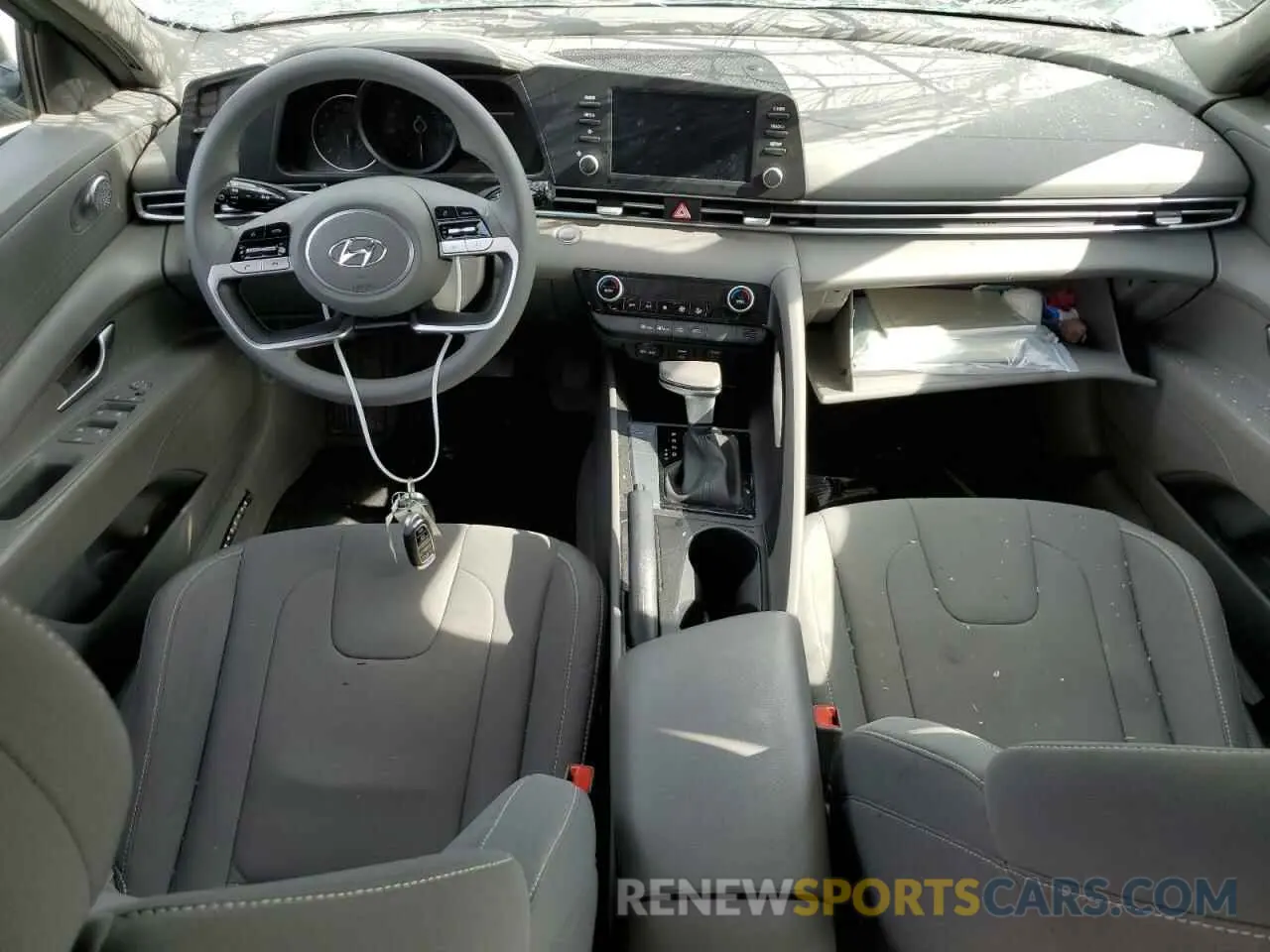 8 Photograph of a damaged car KMHLM4AG7NU256264 HYUNDAI ELANTRA 2022