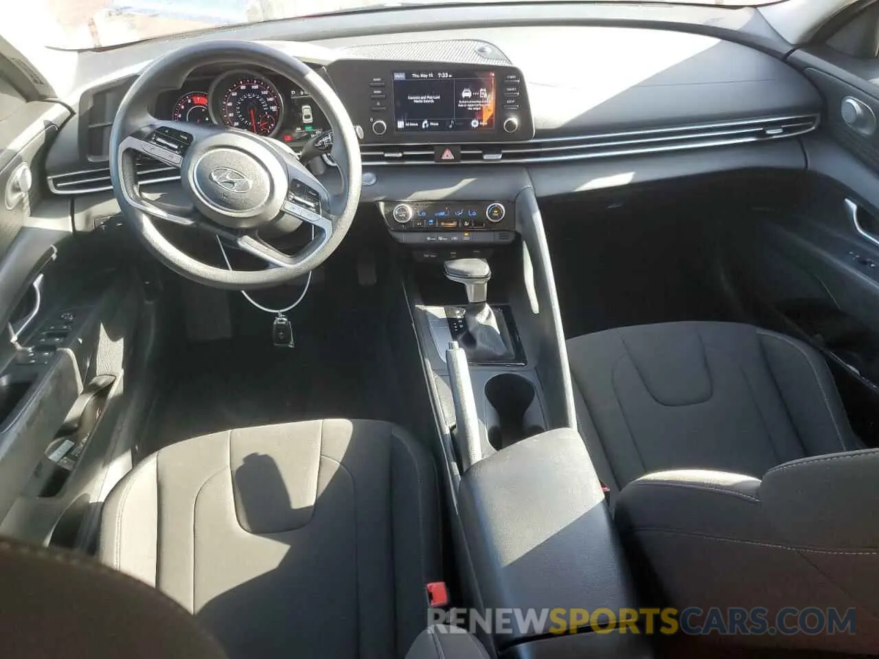 8 Photograph of a damaged car KMHLM4AG7NU307164 HYUNDAI ELANTRA 2022