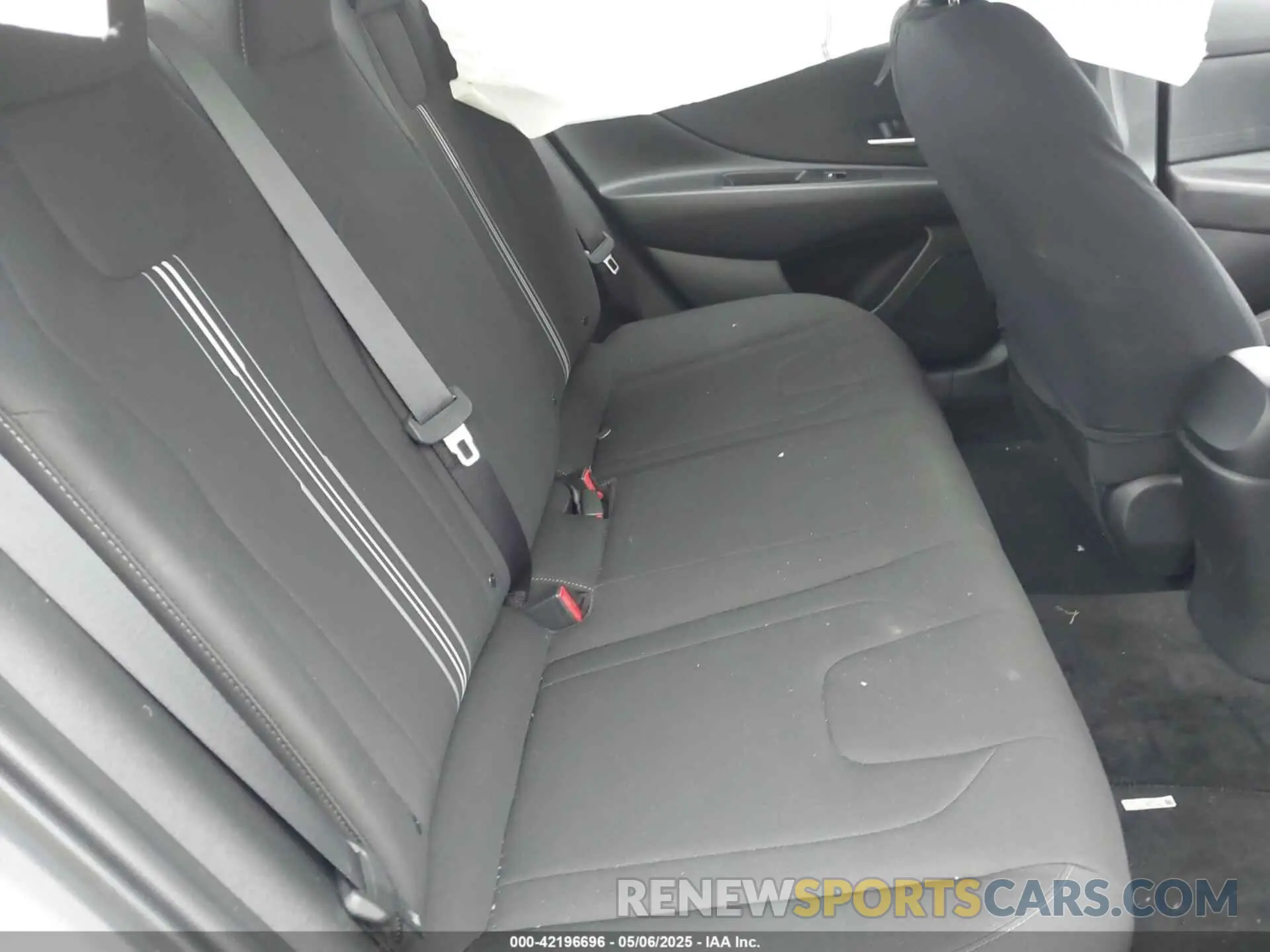 8 Photograph of a damaged car KMHLM4AG8NU286454 HYUNDAI ELANTRA 2022