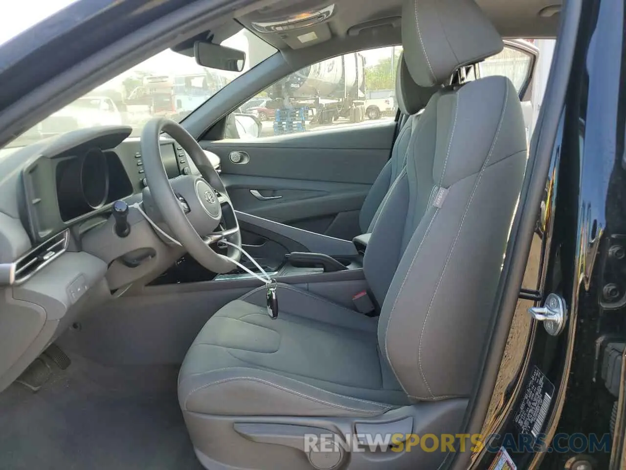 7 Photograph of a damaged car KMHLM4AG8NU286955 HYUNDAI ELANTRA 2022