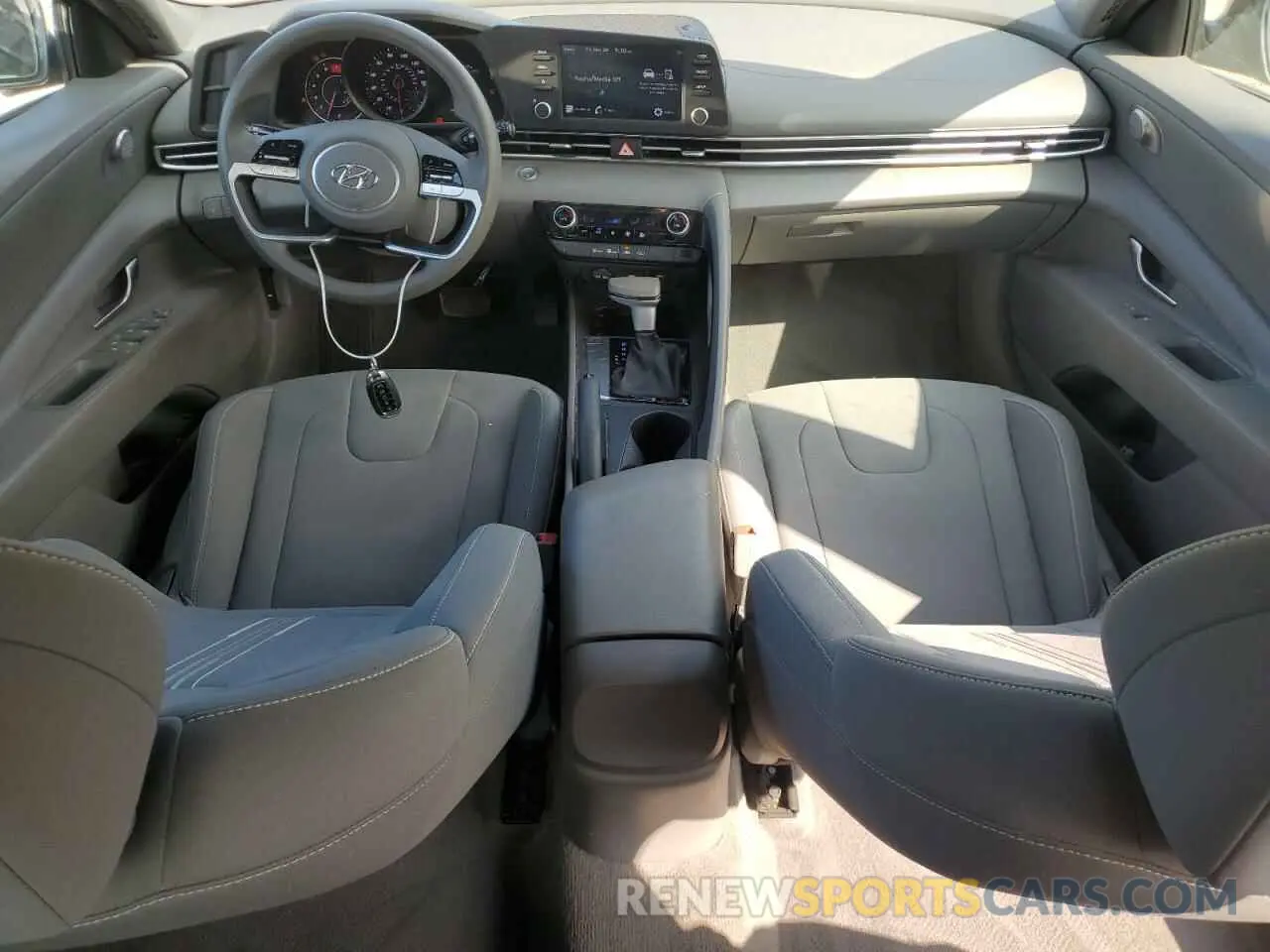 8 Photograph of a damaged car KMHLM4AG8NU286955 HYUNDAI ELANTRA 2022