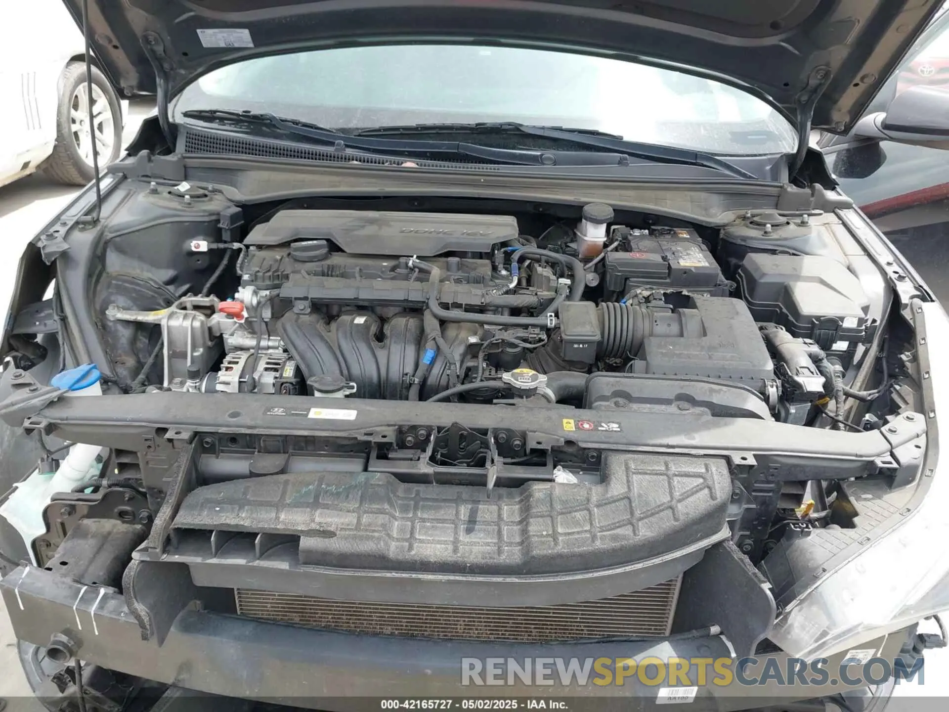 10 Photograph of a damaged car KMHLM4AG9NU218972 HYUNDAI ELANTRA 2022
