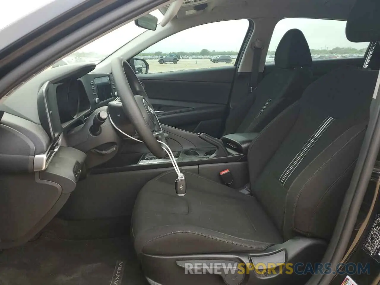 7 Photograph of a damaged car KMHLM4AG9NU225341 HYUNDAI ELANTRA 2022