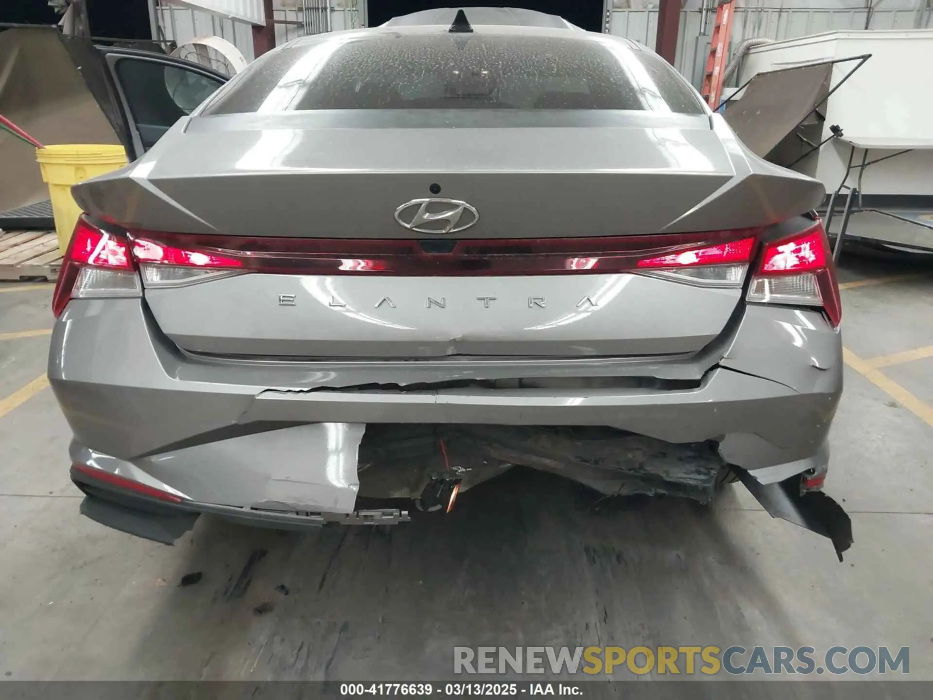 6 Photograph of a damaged car KMHLM4AG9NU271624 HYUNDAI ELANTRA 2022