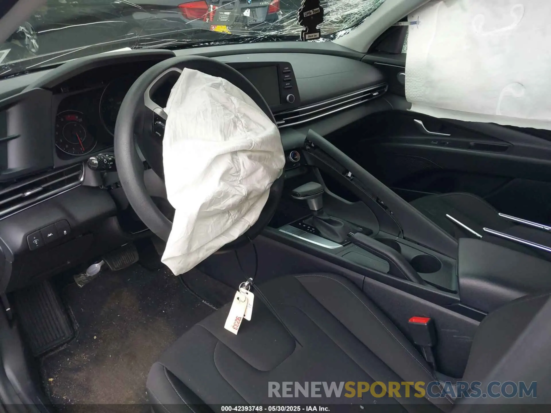 5 Photograph of a damaged car KMHLM4AG9NU283367 HYUNDAI ELANTRA 2022