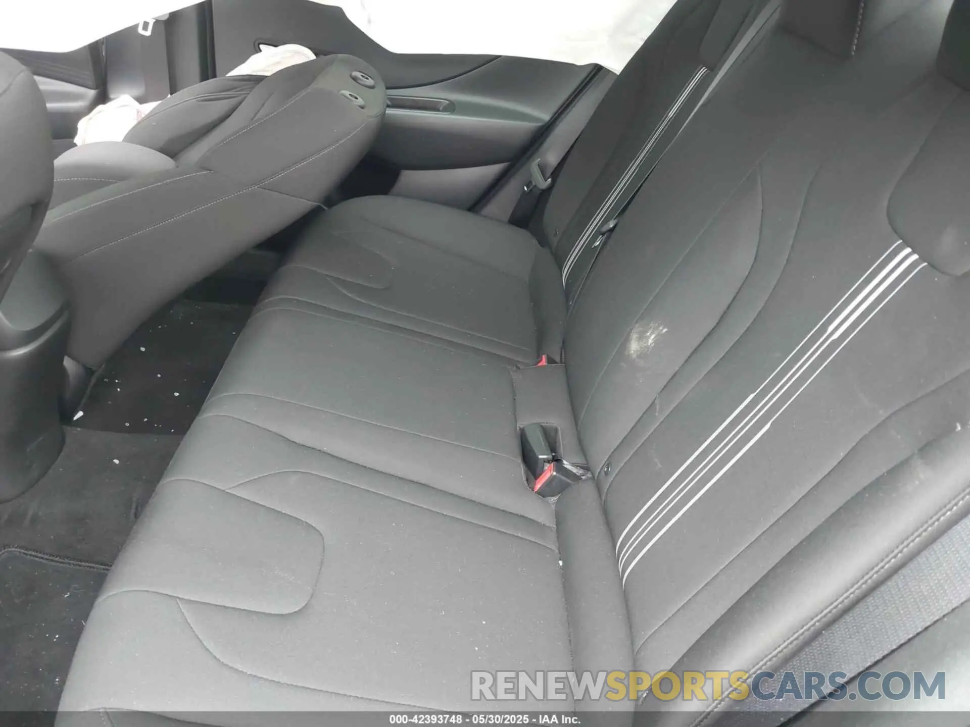 8 Photograph of a damaged car KMHLM4AG9NU283367 HYUNDAI ELANTRA 2022