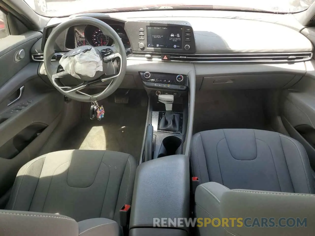 8 Photograph of a damaged car KMHLM4AGXNU245288 HYUNDAI ELANTRA 2022