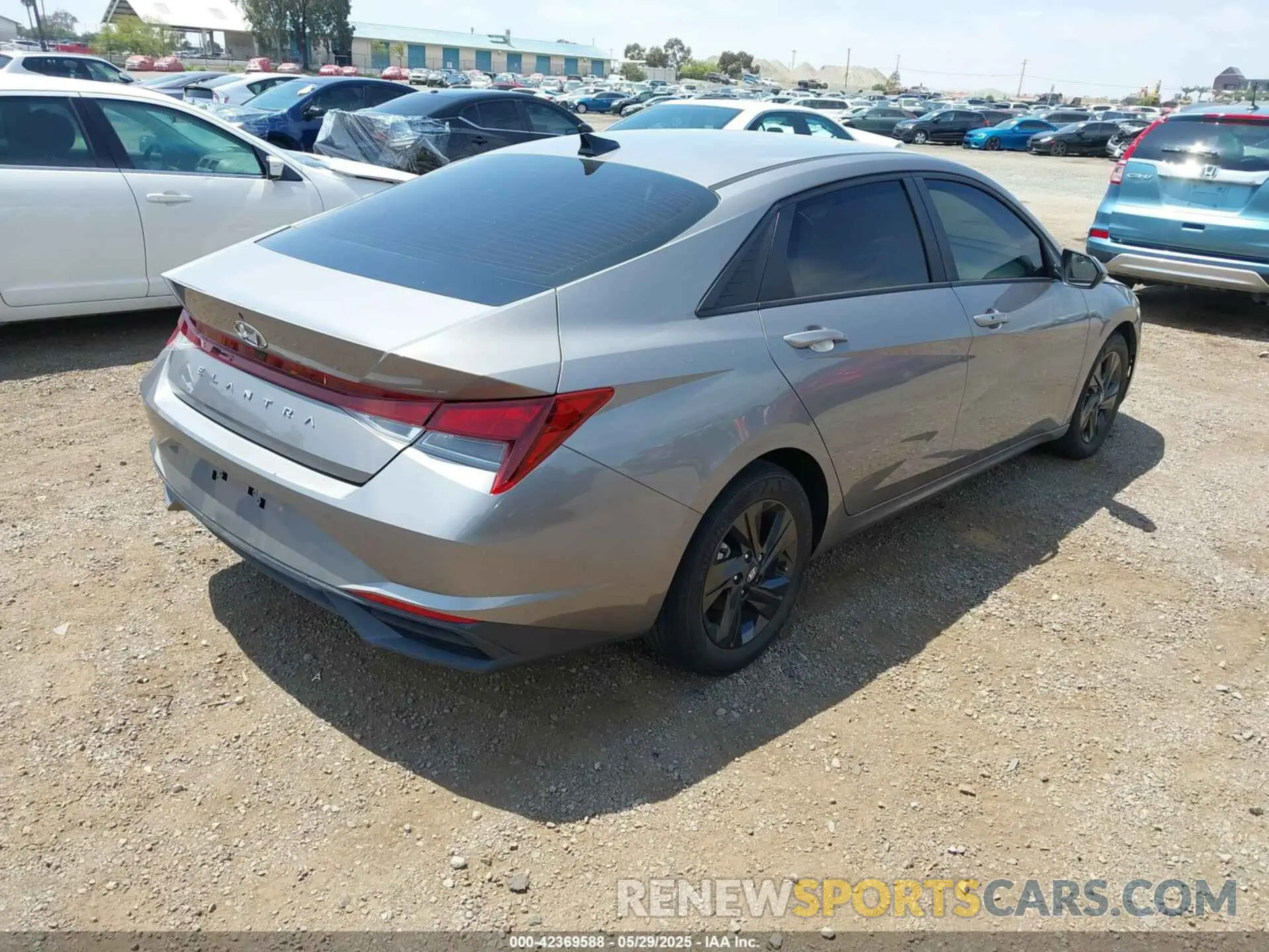 4 Photograph of a damaged car KMHLM4AGXNU301973 HYUNDAI ELANTRA 2022
