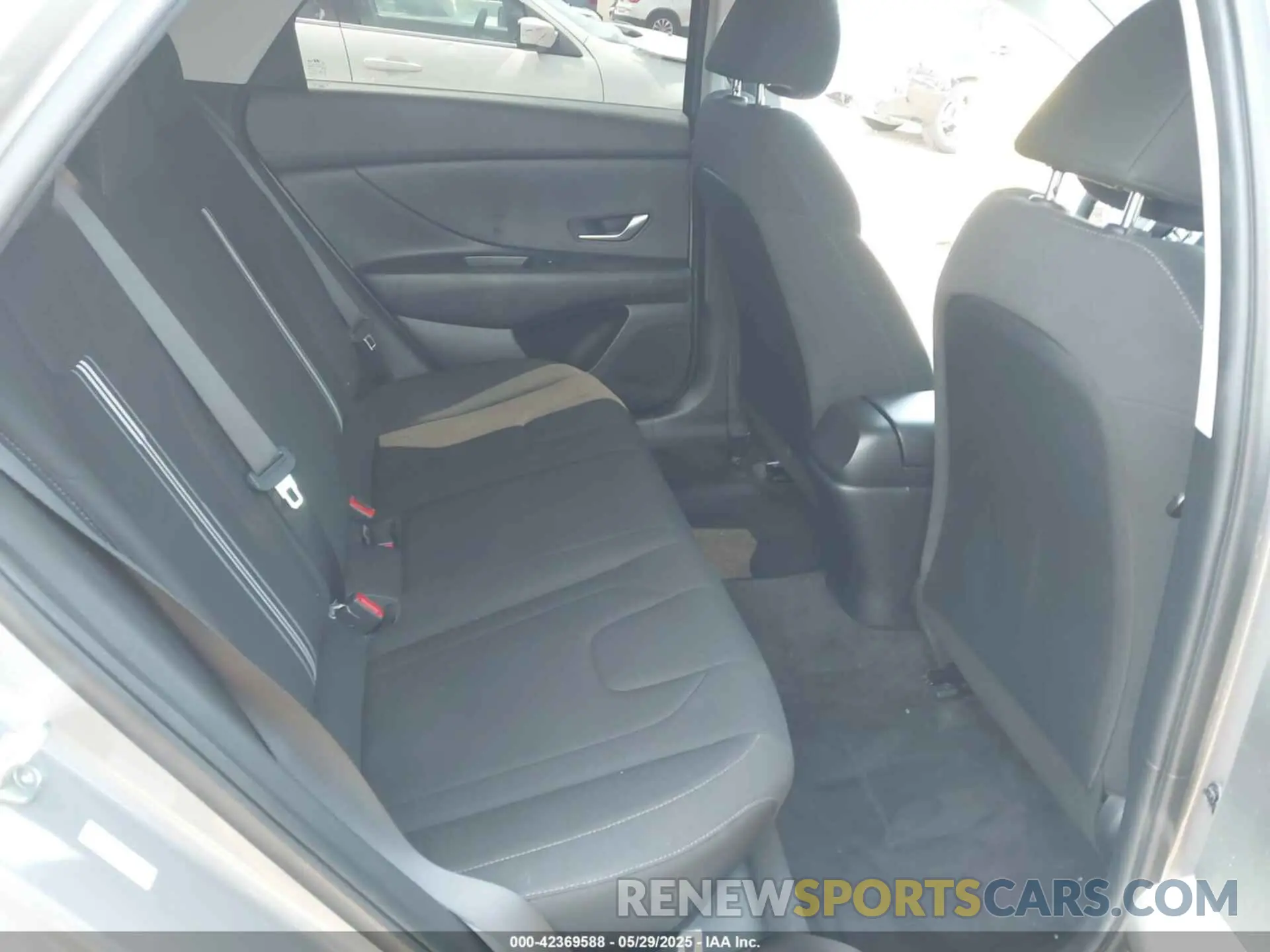 8 Photograph of a damaged car KMHLM4AGXNU301973 HYUNDAI ELANTRA 2022