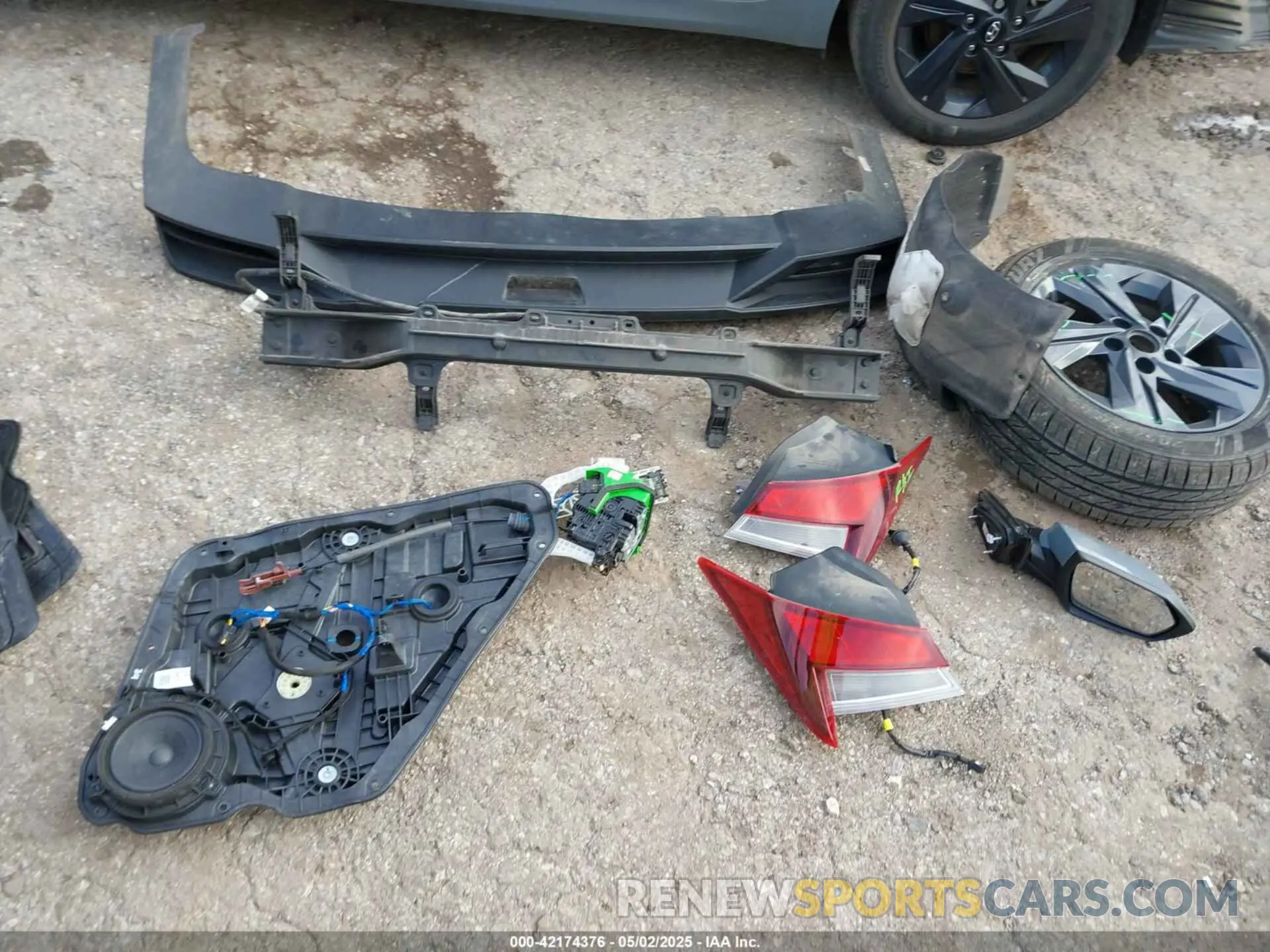 12 Photograph of a damaged car KMHLM4AGXNU318692 HYUNDAI ELANTRA 2022