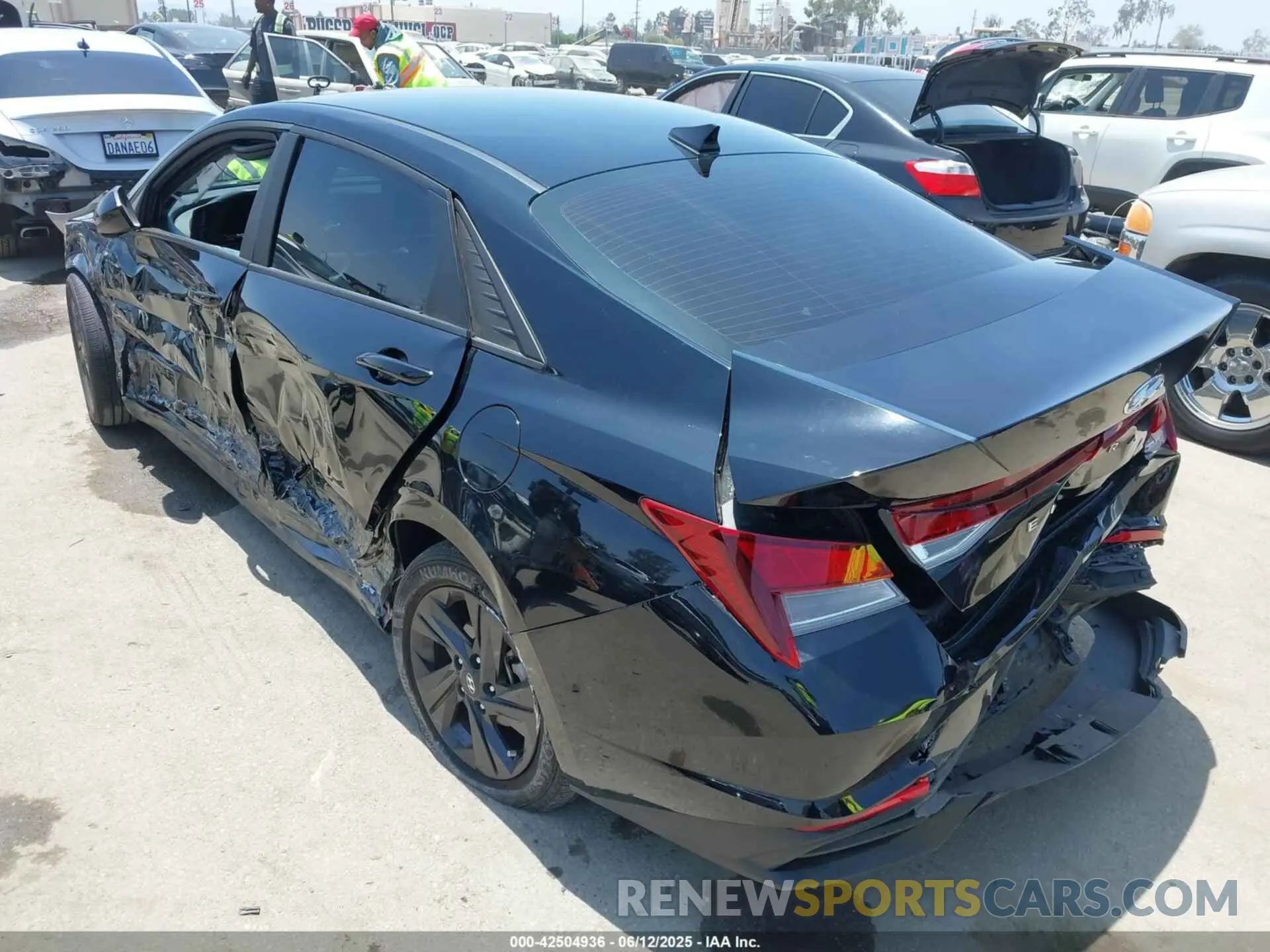 3 Photograph of a damaged car KMHLM4AGXNU361204 HYUNDAI ELANTRA 2022
