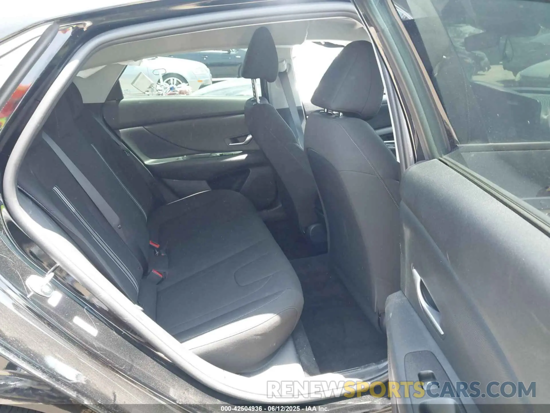 8 Photograph of a damaged car KMHLM4AGXNU361204 HYUNDAI ELANTRA 2022