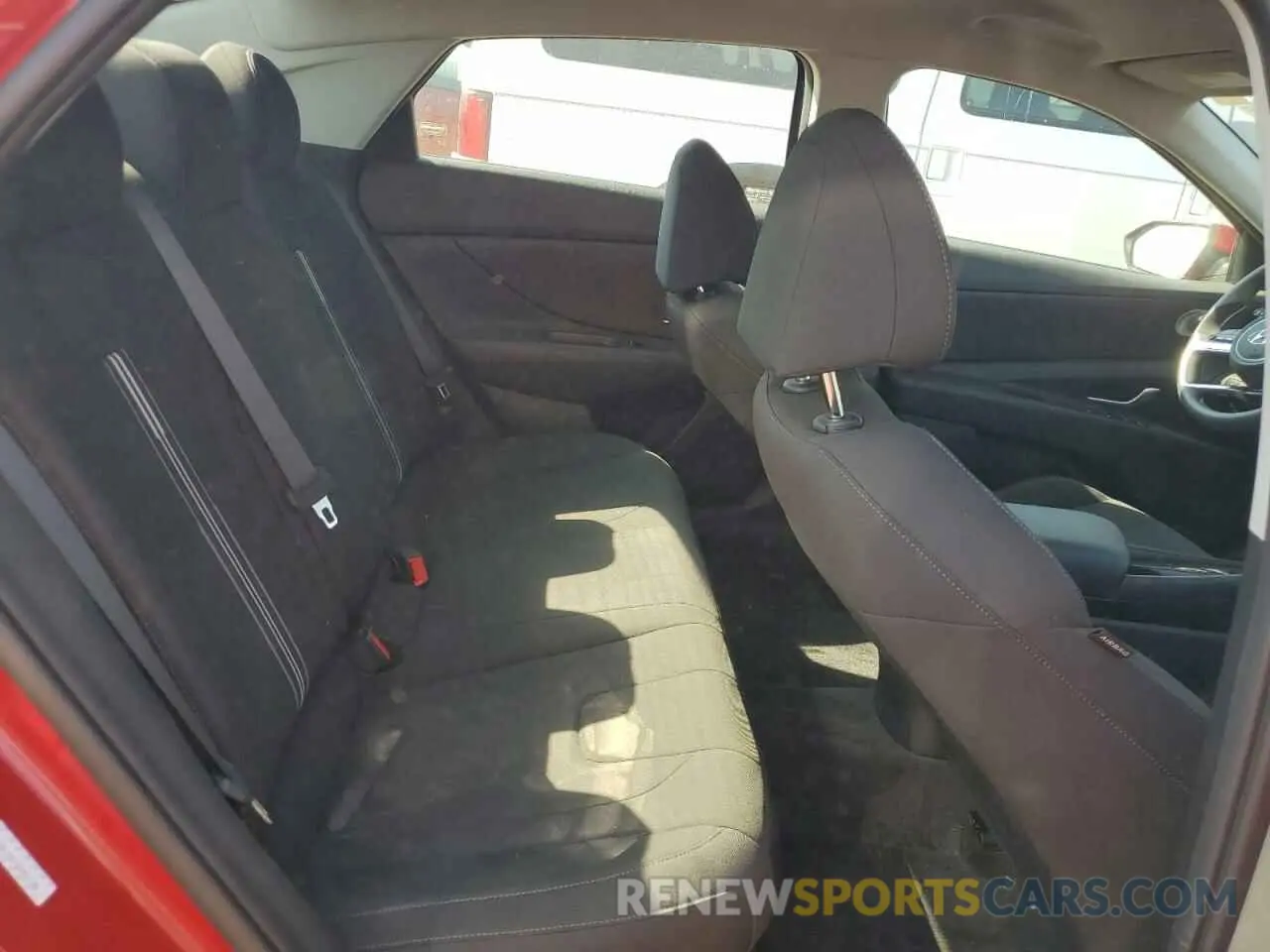 10 Photograph of a damaged car KMHLM4AJ3NU031786 HYUNDAI ELANTRA 2022