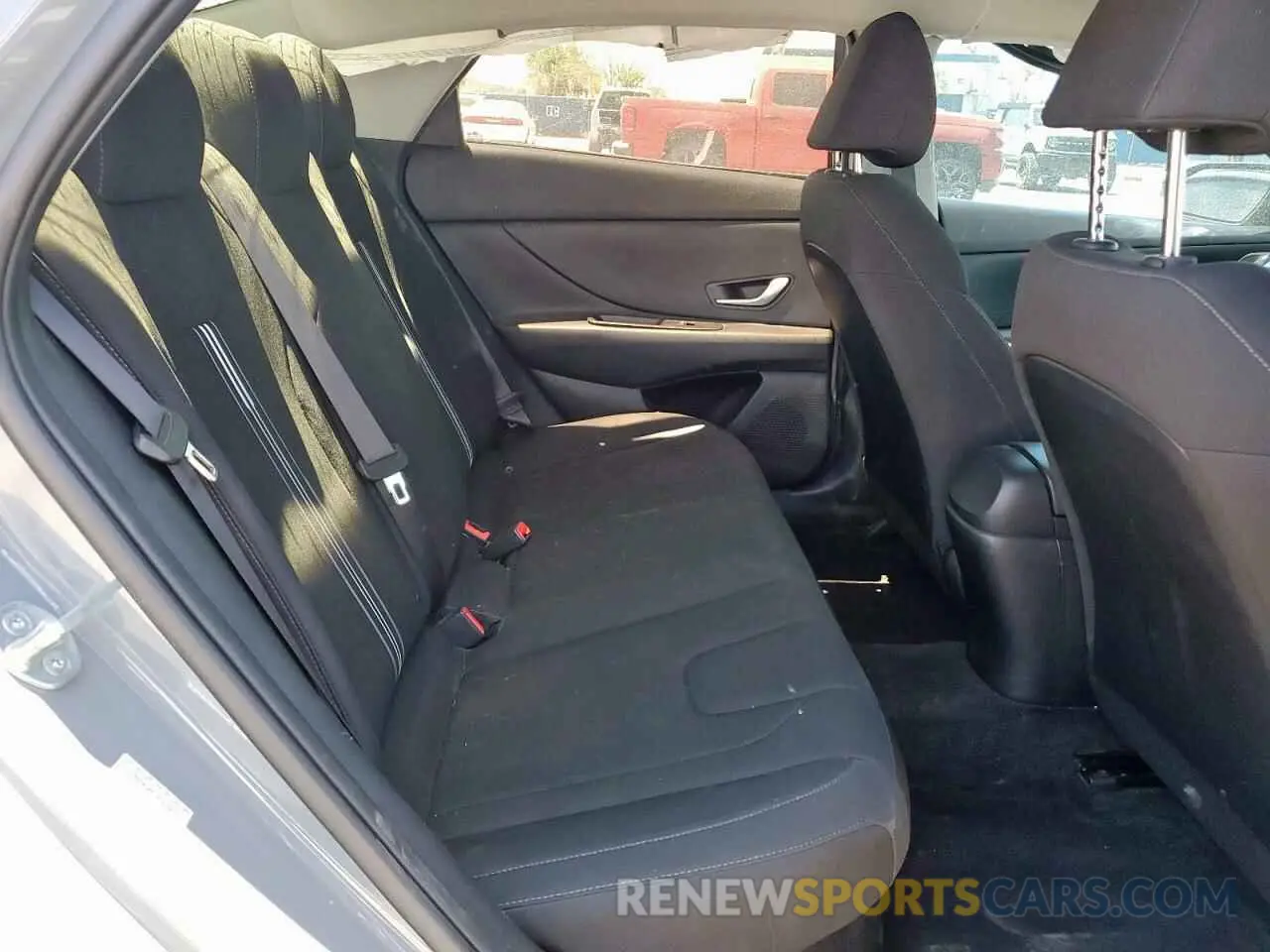 10 Photograph of a damaged car KMHLM4AJ4NU028623 HYUNDAI ELANTRA 2022