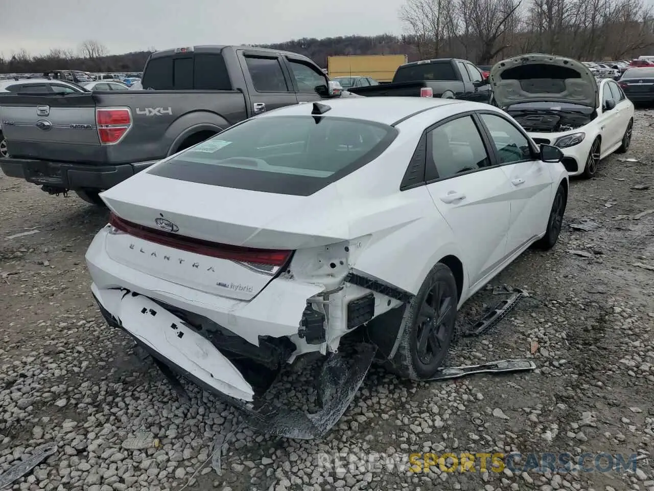 3 Photograph of a damaged car KMHLM4AJ6NU023861 HYUNDAI ELANTRA 2022