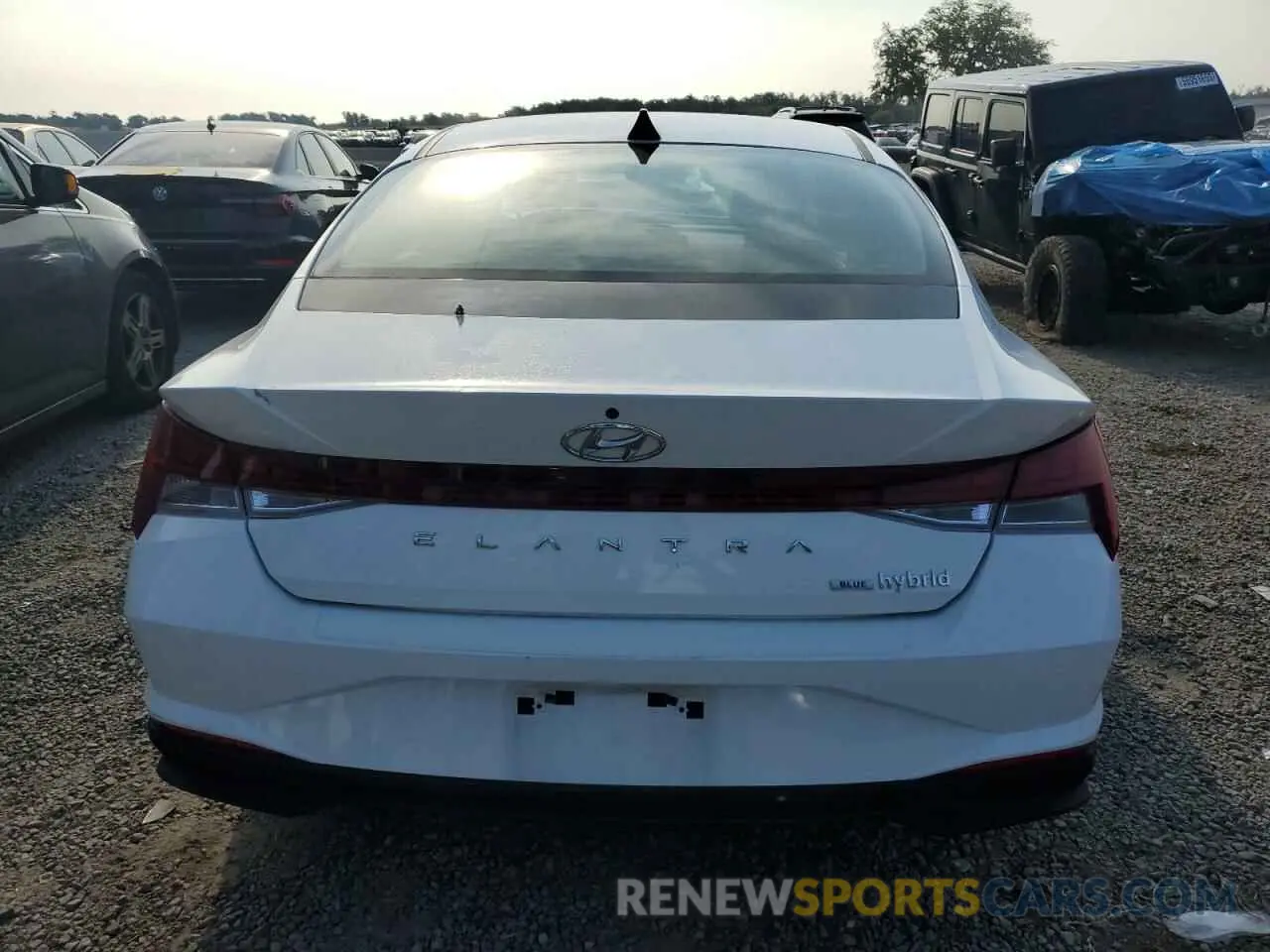 6 Photograph of a damaged car KMHLM4AJXNU023944 HYUNDAI ELANTRA 2022