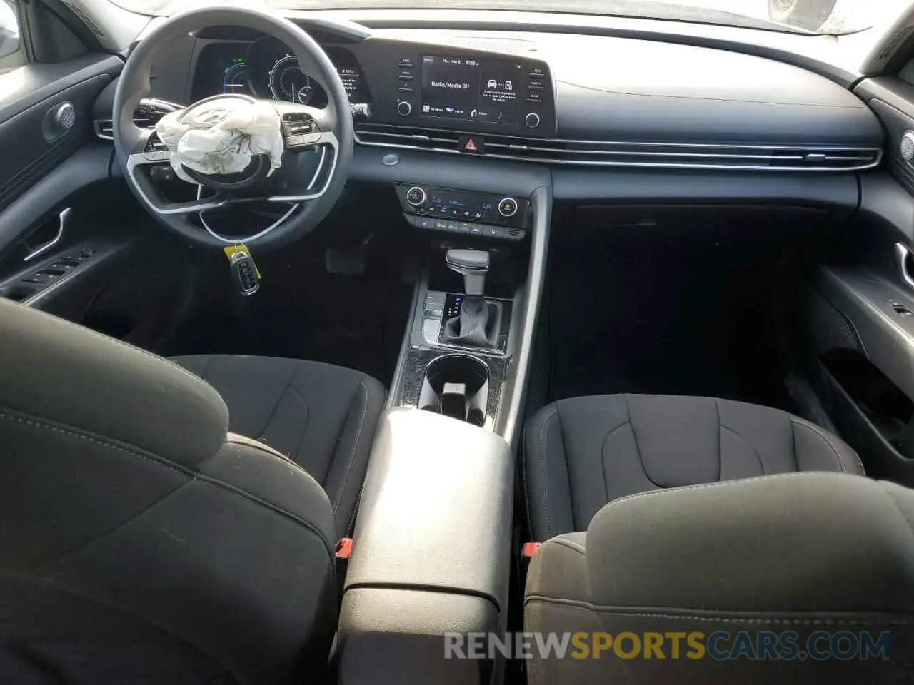 8 Photograph of a damaged car KMHLM4AJXNU023944 HYUNDAI ELANTRA 2022