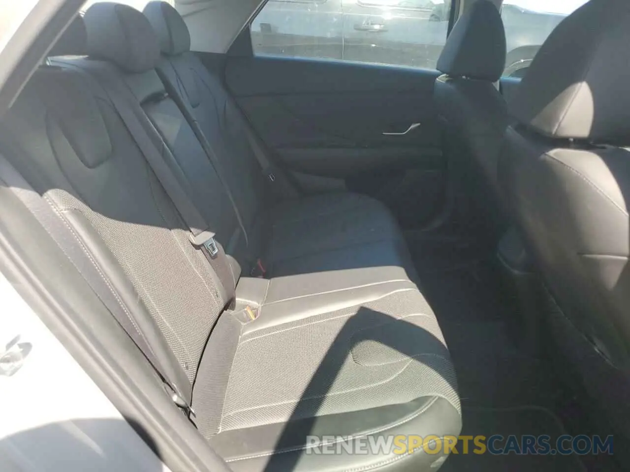 10 Photograph of a damaged car KMHLN4AG0NU256572 HYUNDAI ELANTRA 2022