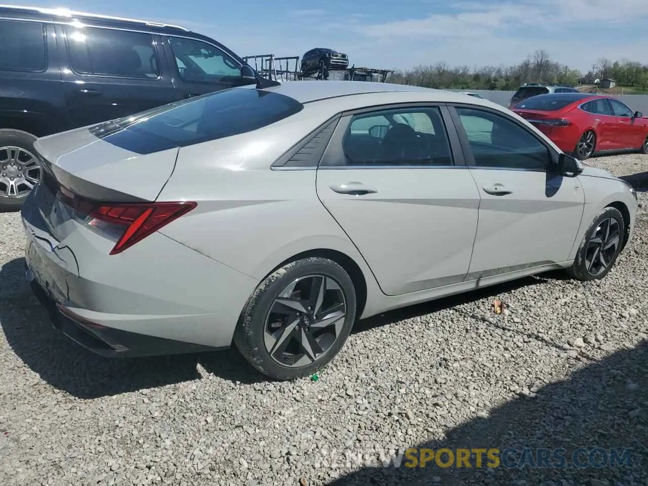 3 Photograph of a damaged car KMHLN4AG0NU256572 HYUNDAI ELANTRA 2022