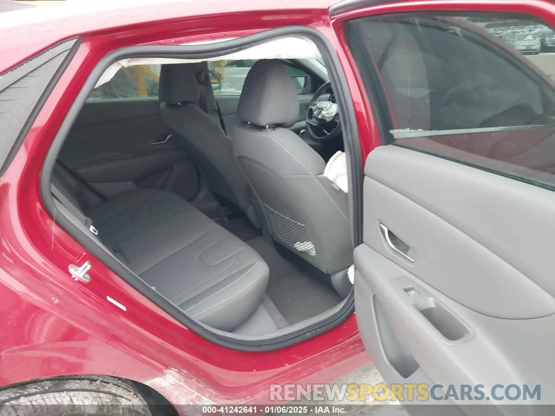 8 Photograph of a damaged car KMHLN4AG1NU300174 HYUNDAI ELANTRA 2022