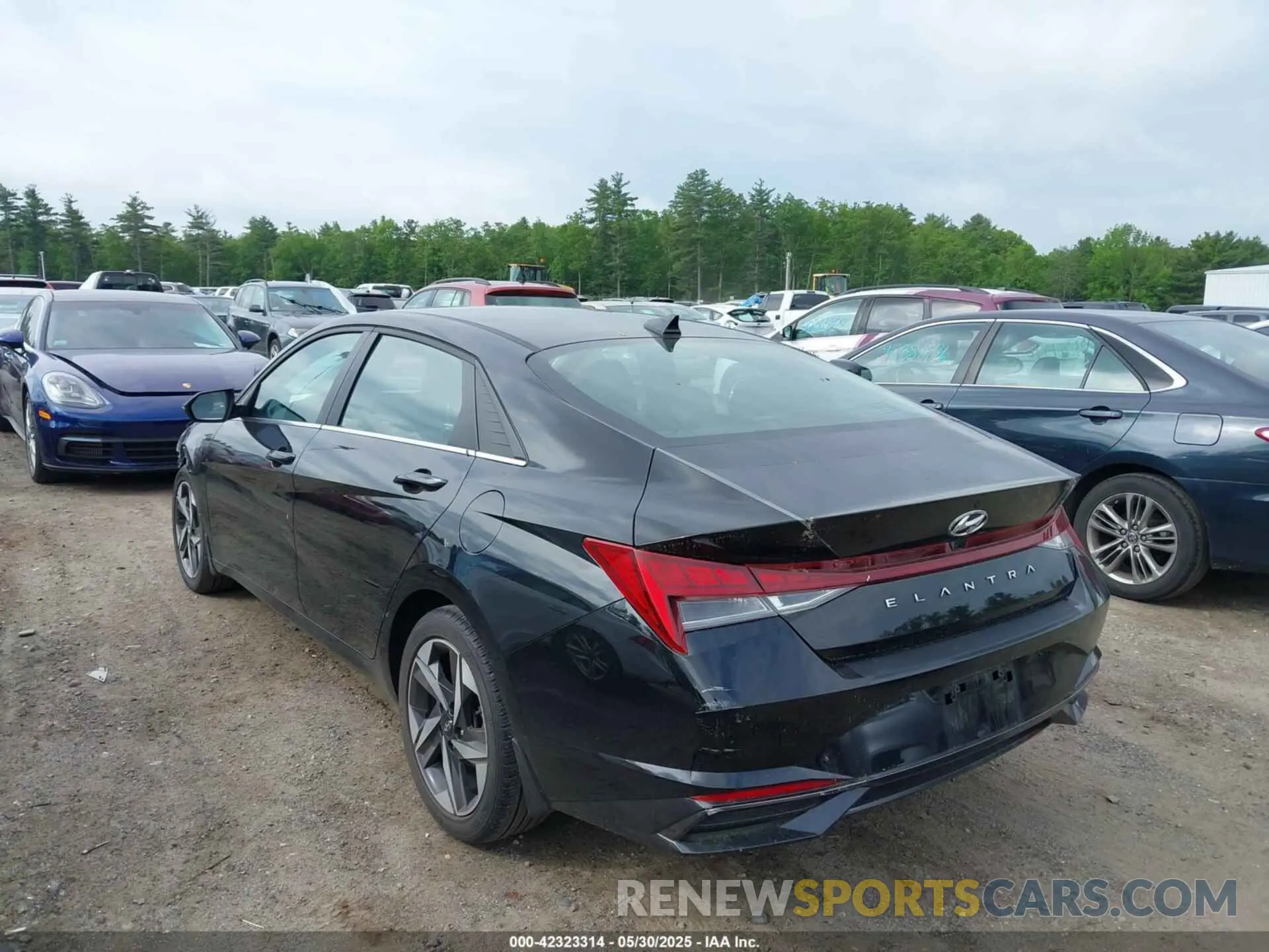 3 Photograph of a damaged car KMHLN4AG5NU354481 HYUNDAI ELANTRA 2022