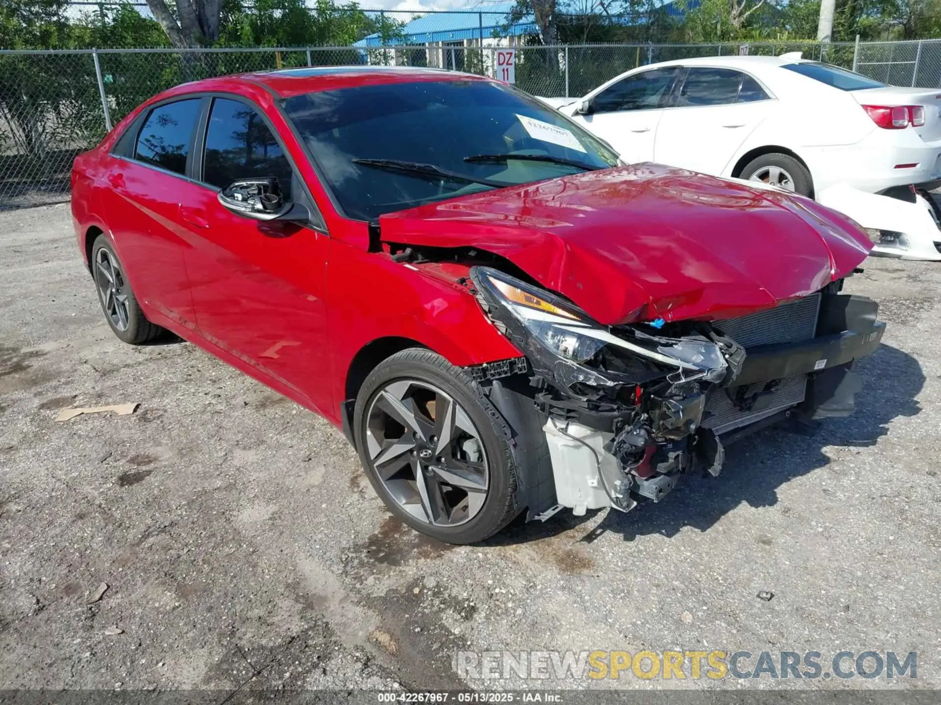 19 Photograph of a damaged car KMHLN4AG7NU342364 HYUNDAI ELANTRA 2022