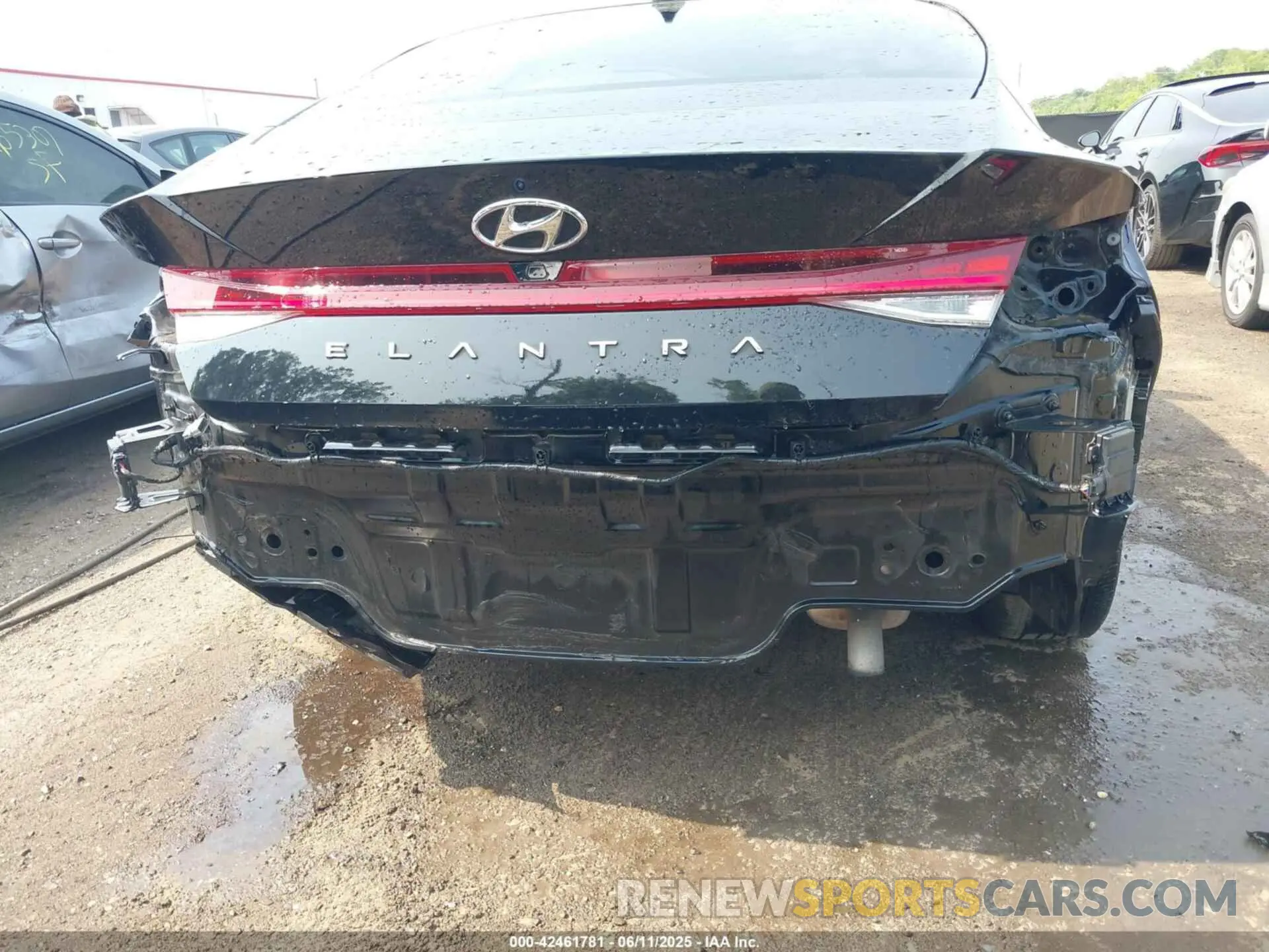 6 Photograph of a damaged car KMHLN4AG8NU365426 HYUNDAI ELANTRA 2022