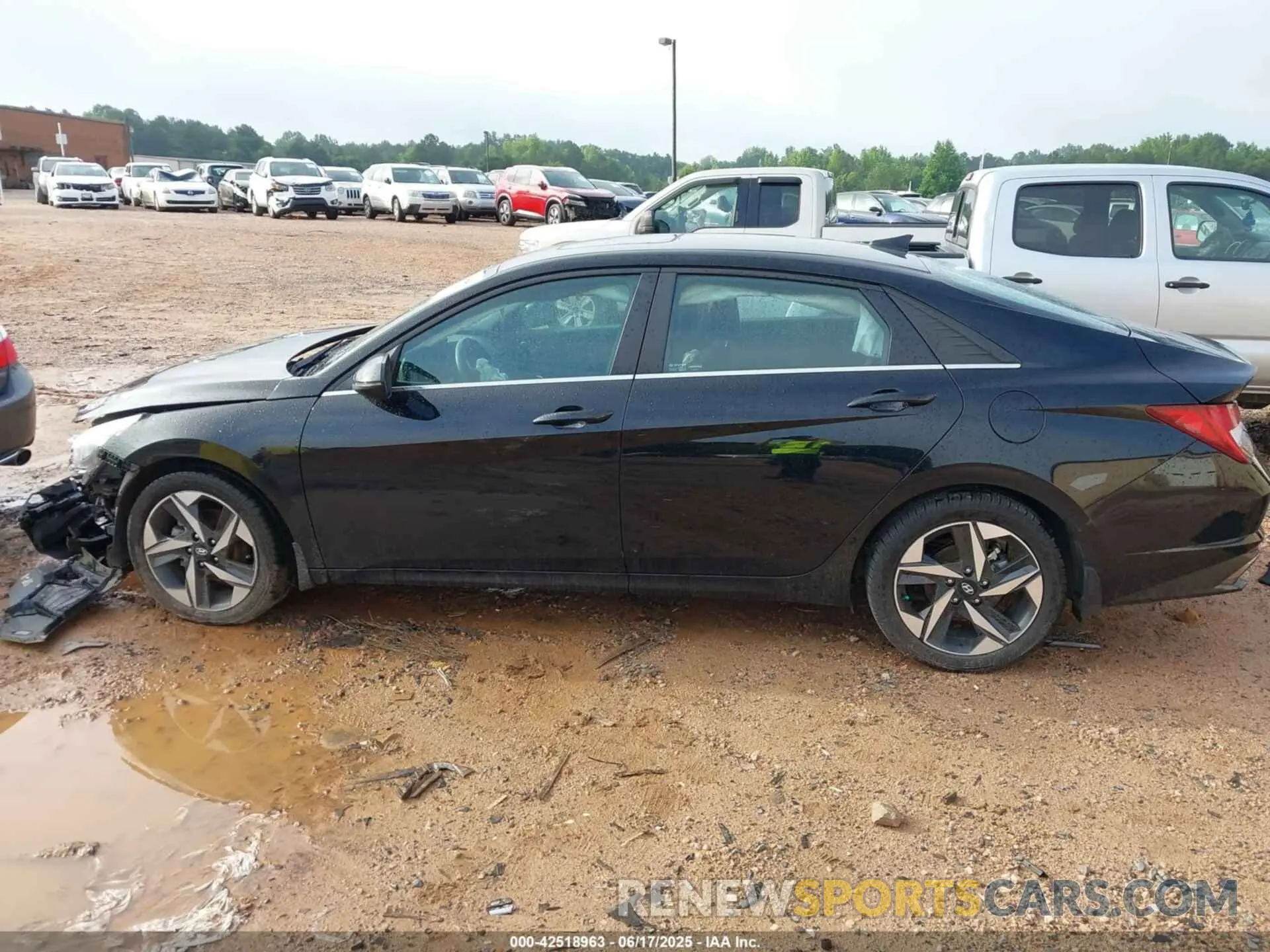 13 Photograph of a damaged car KMHLN4AGXNU256109 HYUNDAI ELANTRA 2022