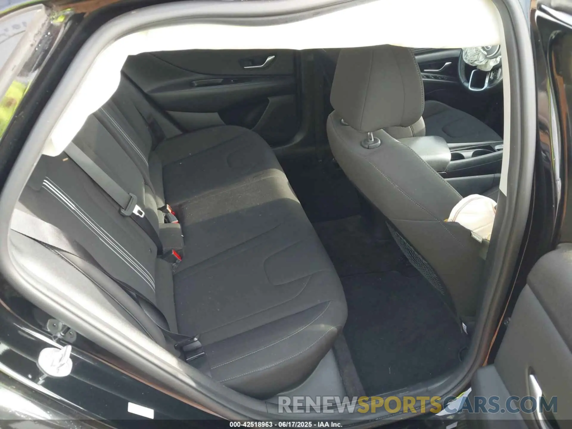 8 Photograph of a damaged car KMHLN4AGXNU256109 HYUNDAI ELANTRA 2022