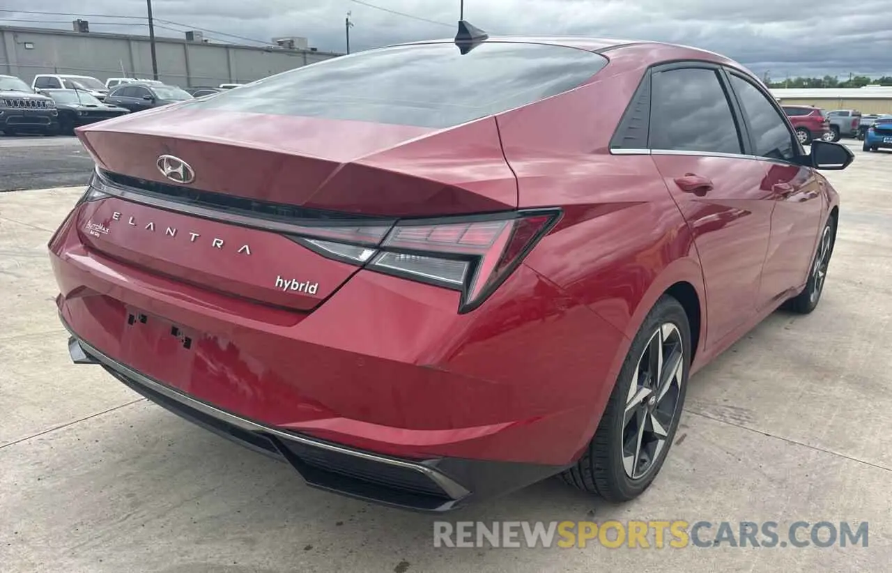 4 Photograph of a damaged car KMHLN4AJ7NU016317 HYUNDAI ELANTRA 2022