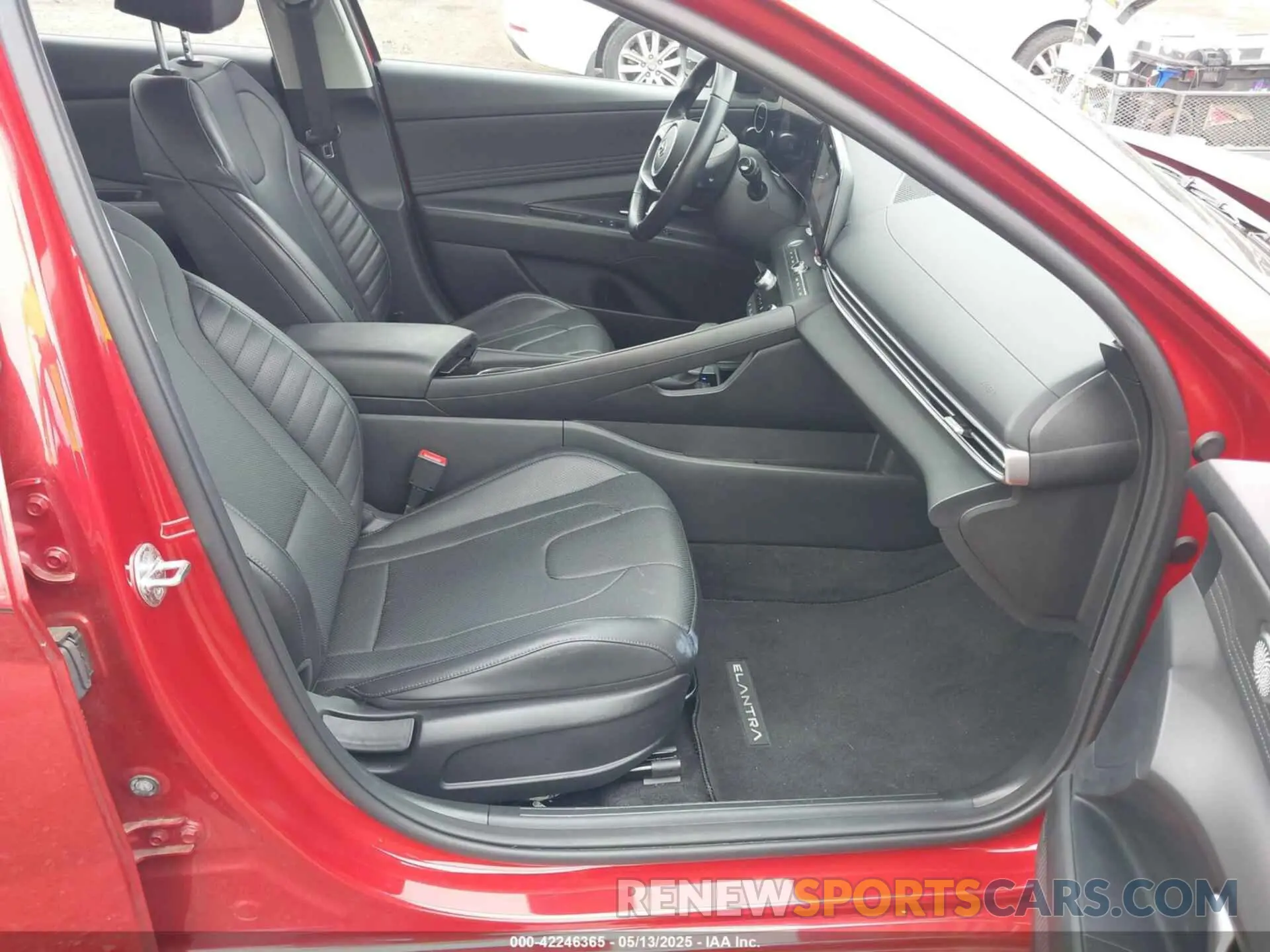 5 Photograph of a damaged car KMHLP4AG0NU349974 HYUNDAI ELANTRA 2022