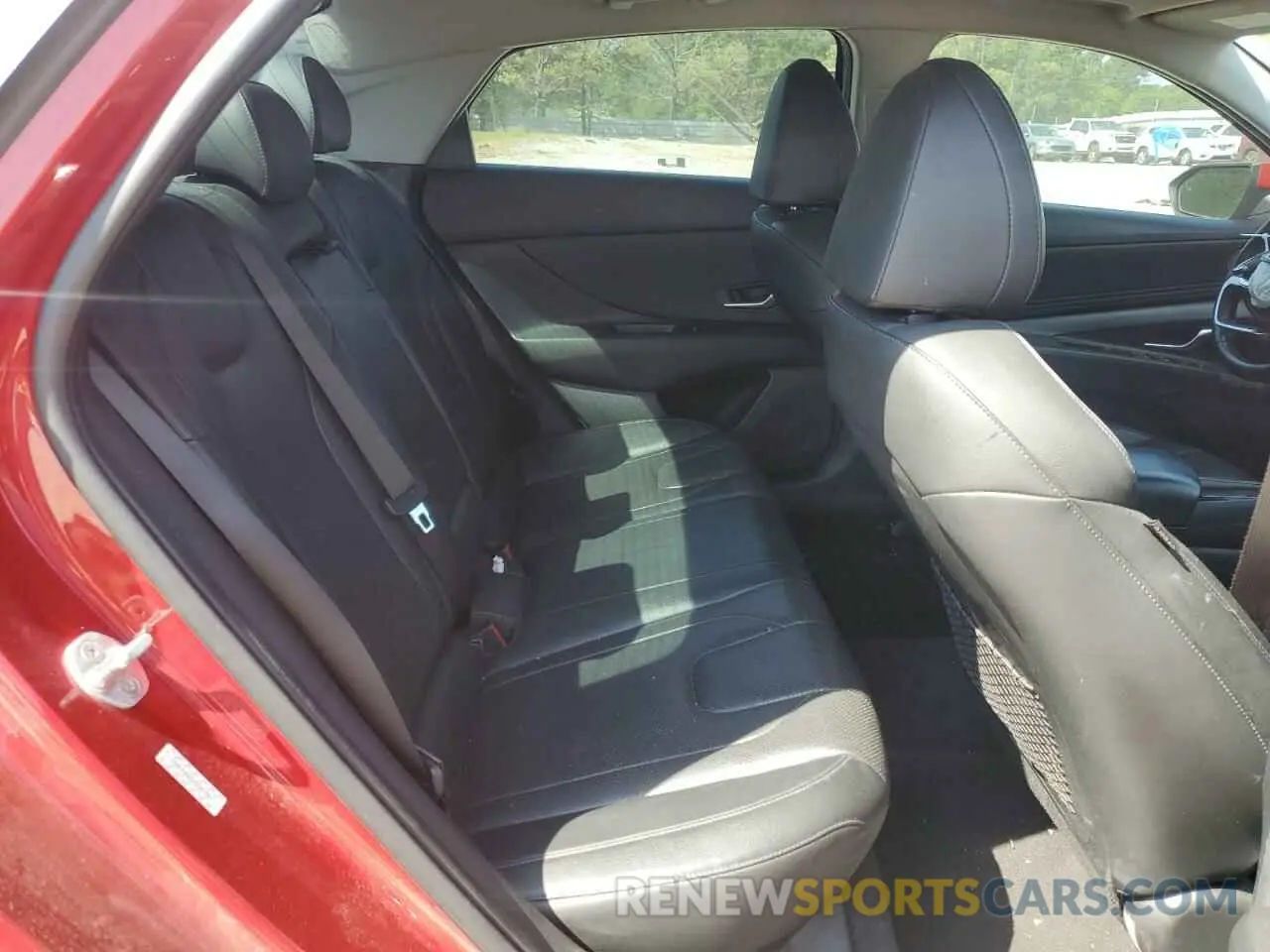 10 Photograph of a damaged car KMHLP4AG5NU301581 HYUNDAI ELANTRA 2022