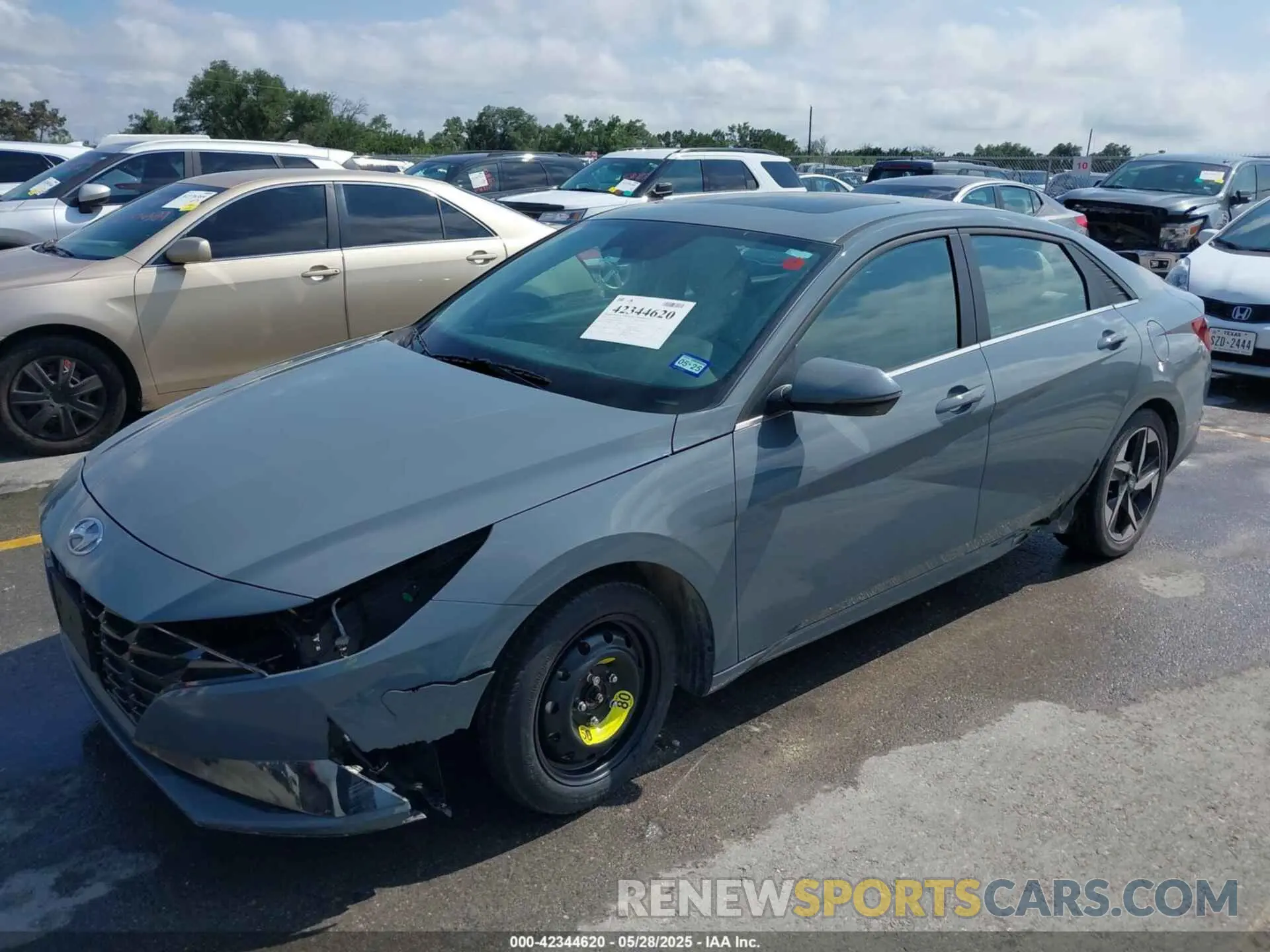 17 Photograph of a damaged car KMHLP4AG7NU342665 HYUNDAI ELANTRA 2022
