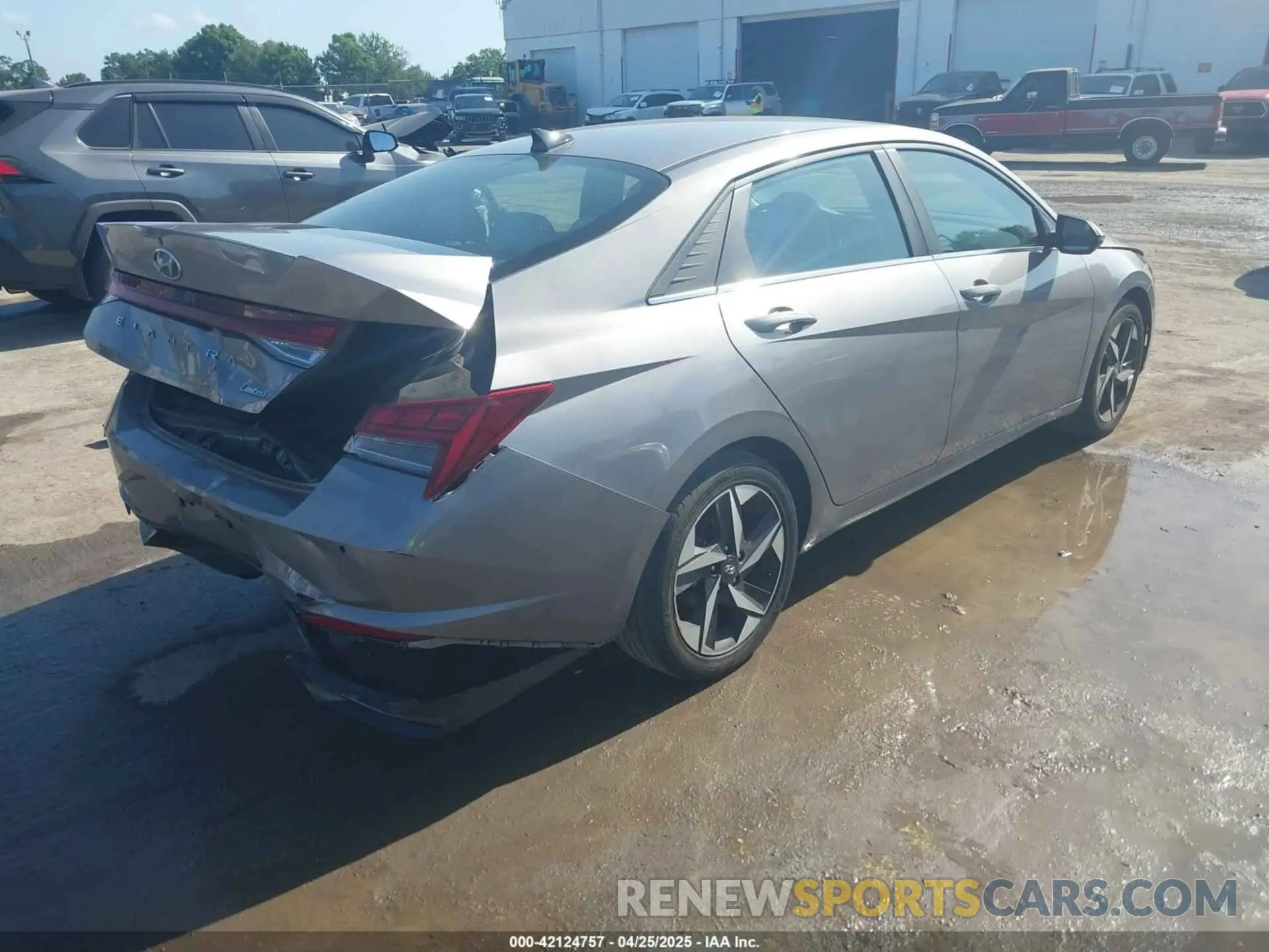 4 Photograph of a damaged car KMHLP4AG7NU359174 HYUNDAI ELANTRA 2022